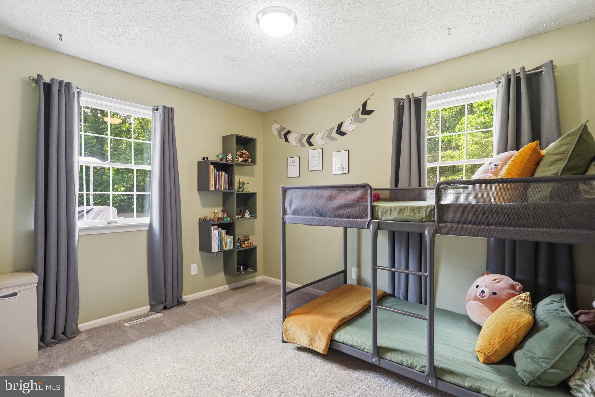 LIZZIE MILL RD - Residential