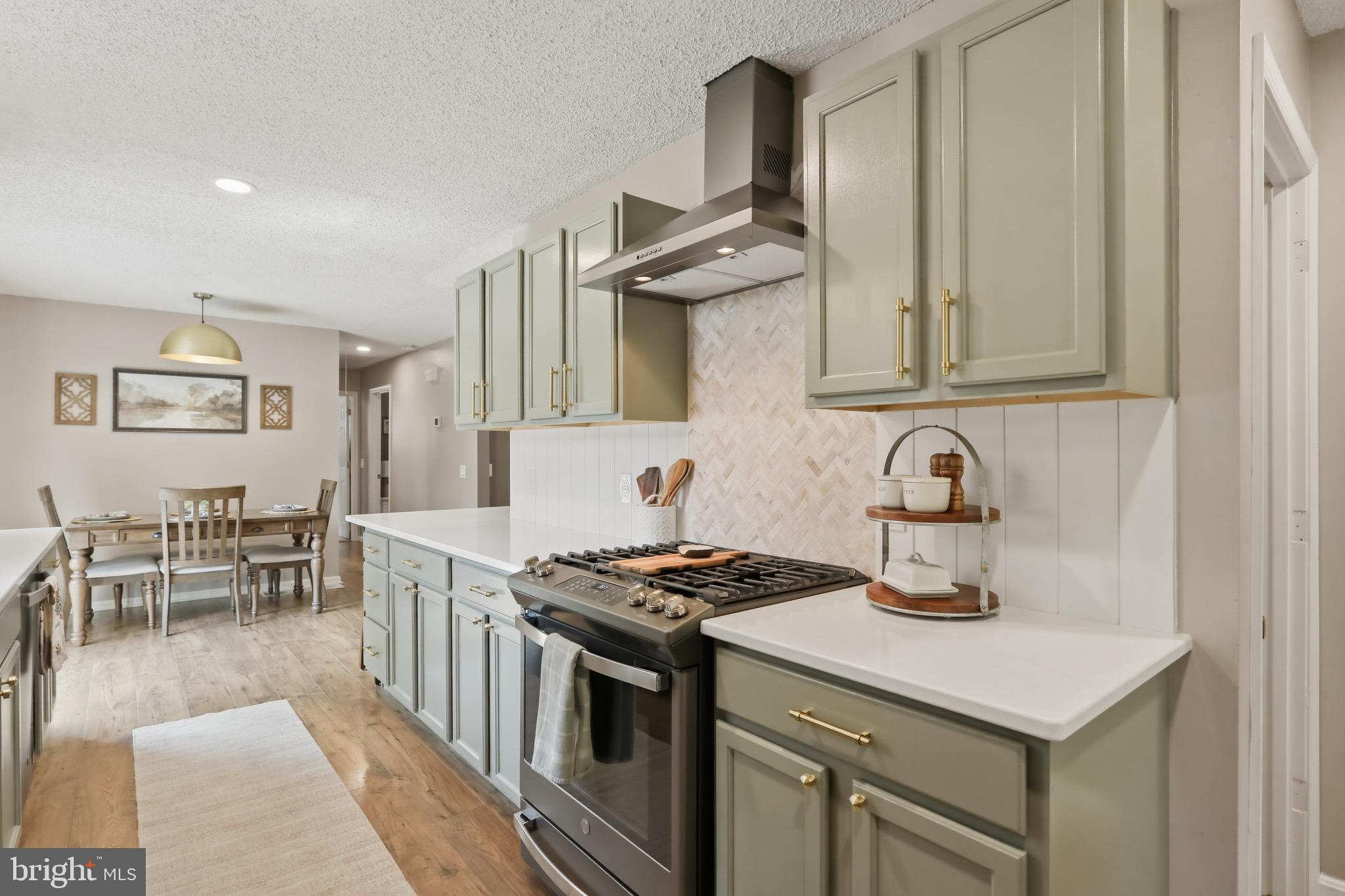 LIZZIE MILL RD - Residential