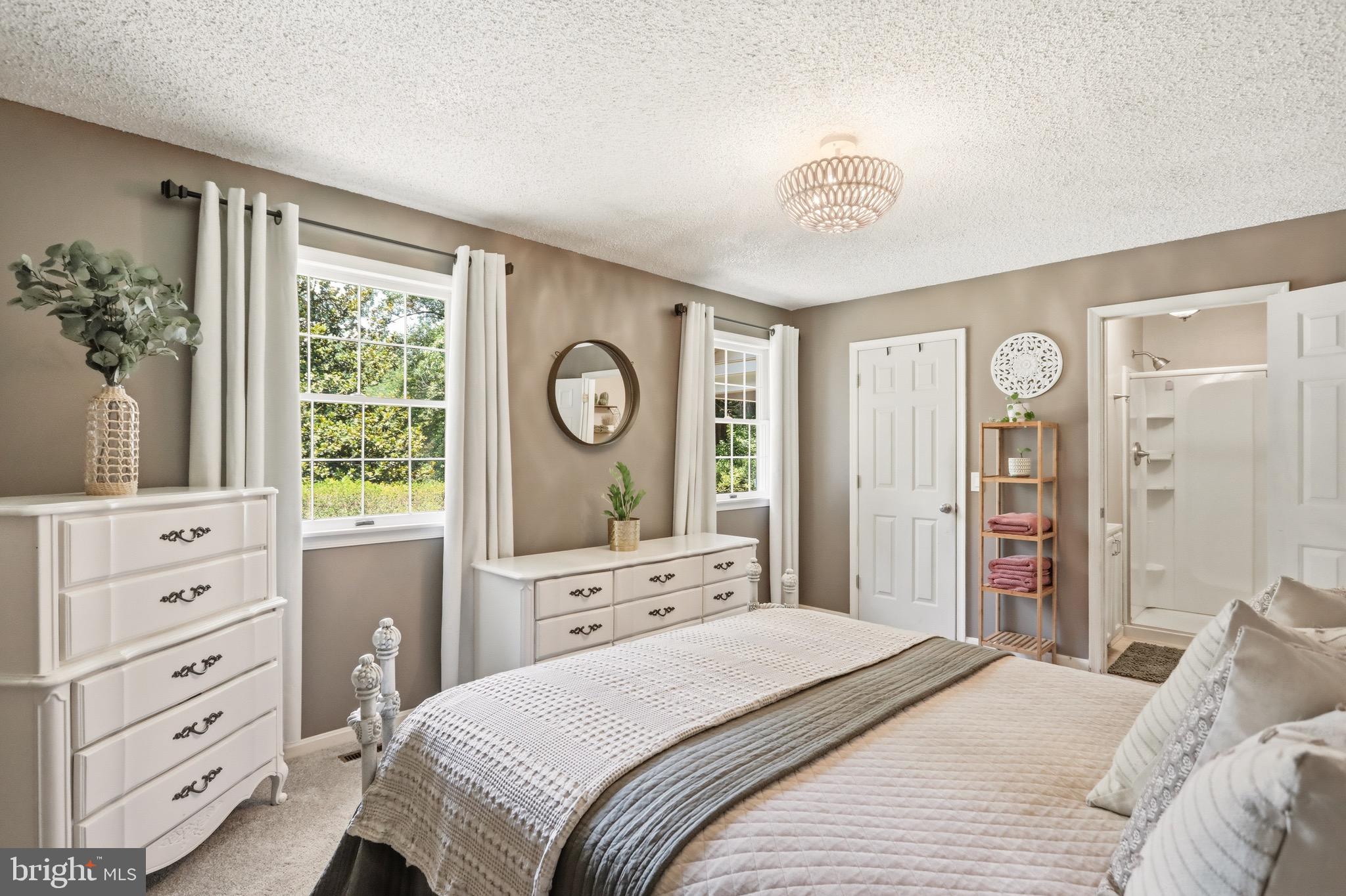 LIZZIE MILL RD - Residential