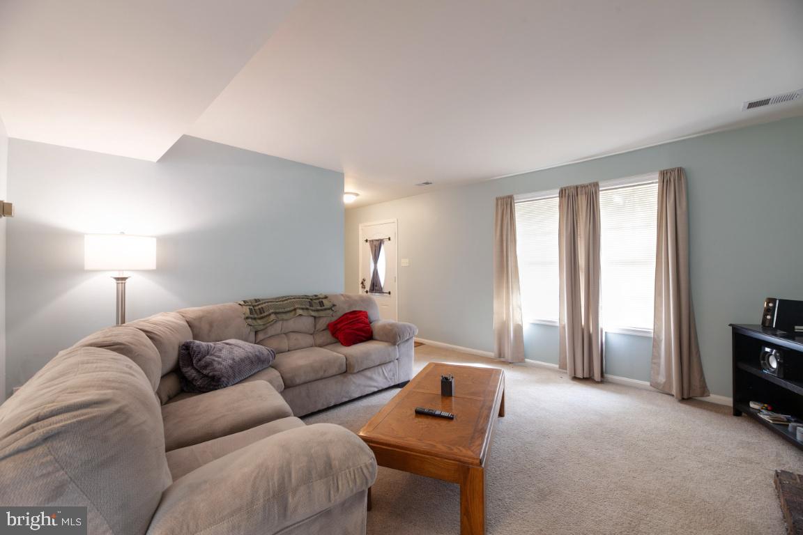 ST CHARLES BANNISTER - Residential
