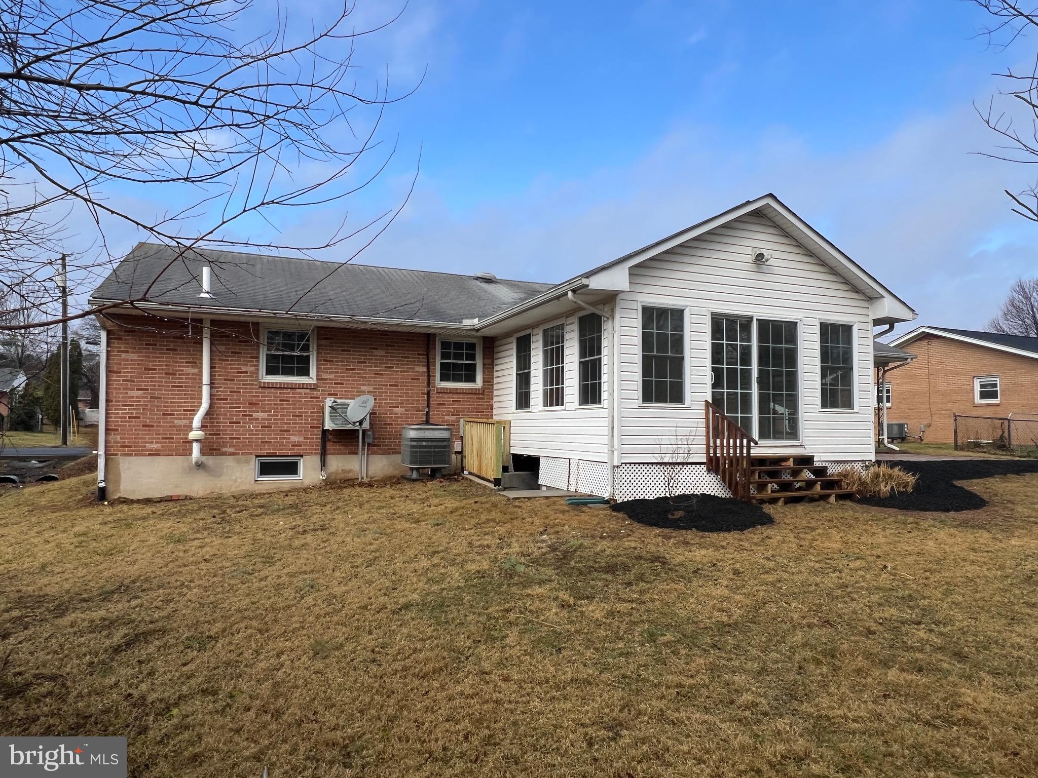 WHITTIER ACRES - Residential