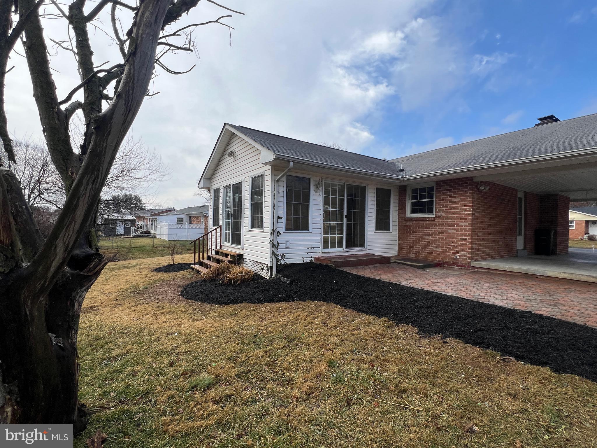 WHITTIER ACRES - Residential
