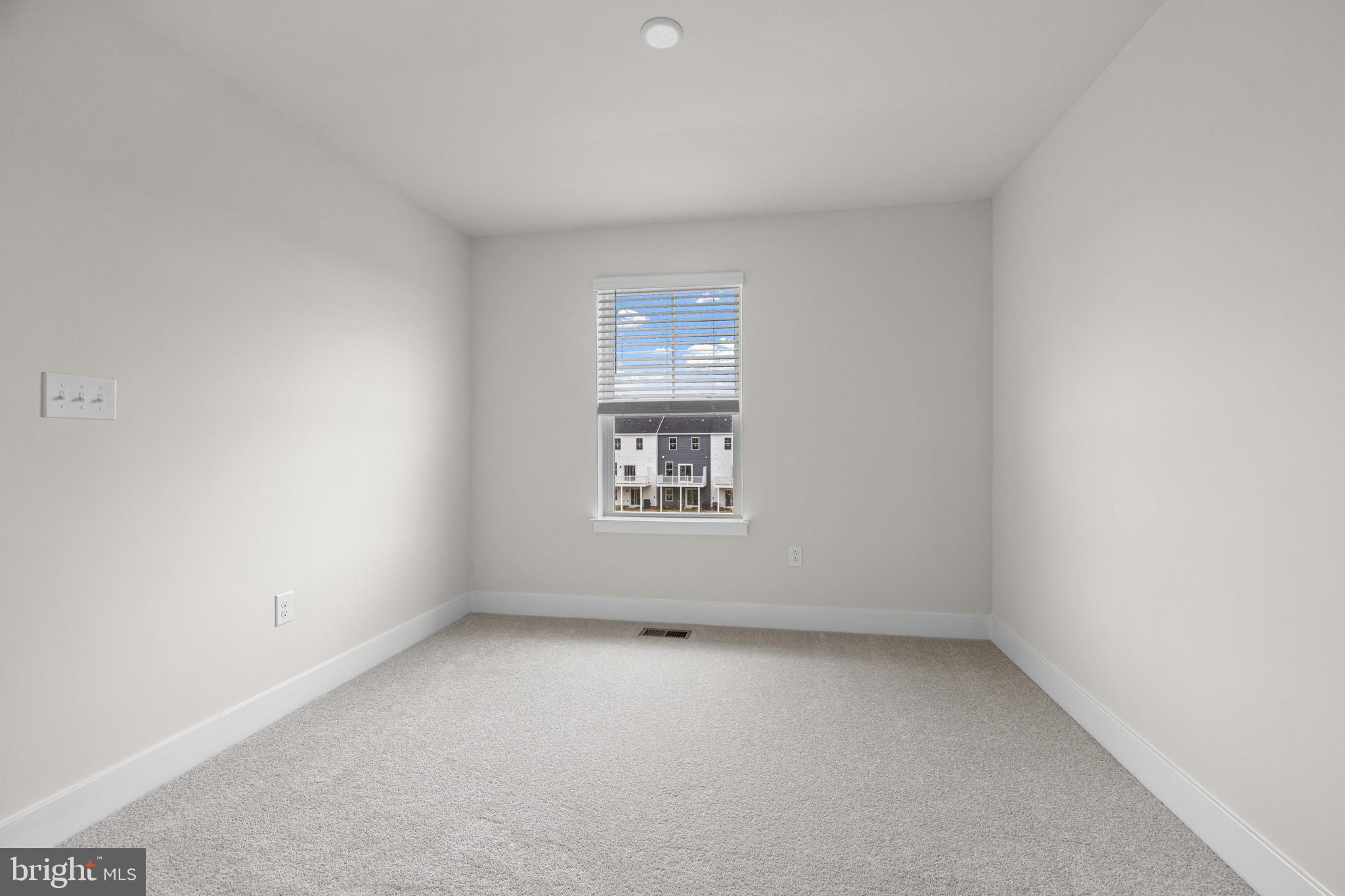 LAKESIDE AT TRAPPE - Residential
