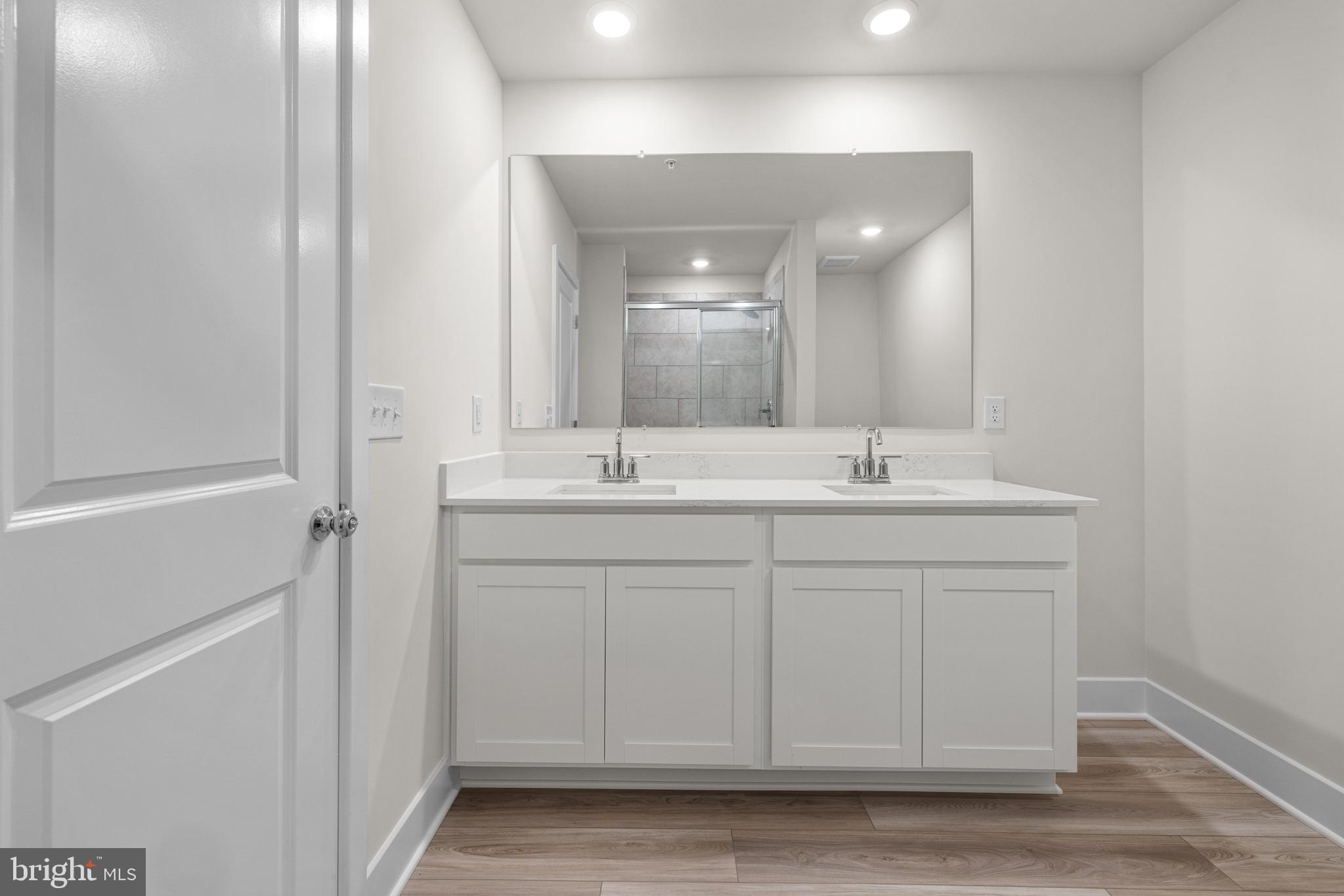LAKESIDE AT TRAPPE - Residential
