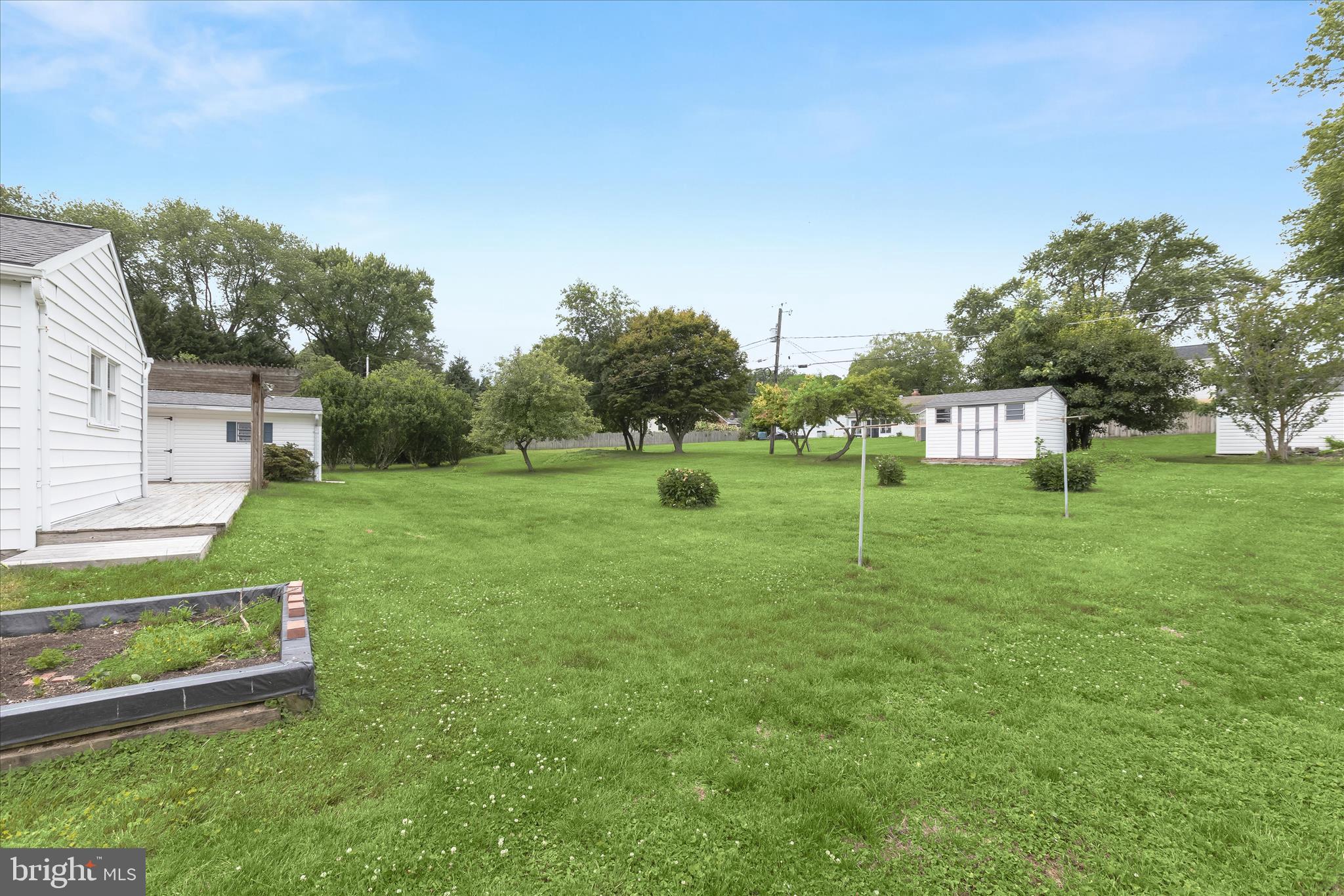 COLONIAL ACRES - Residential