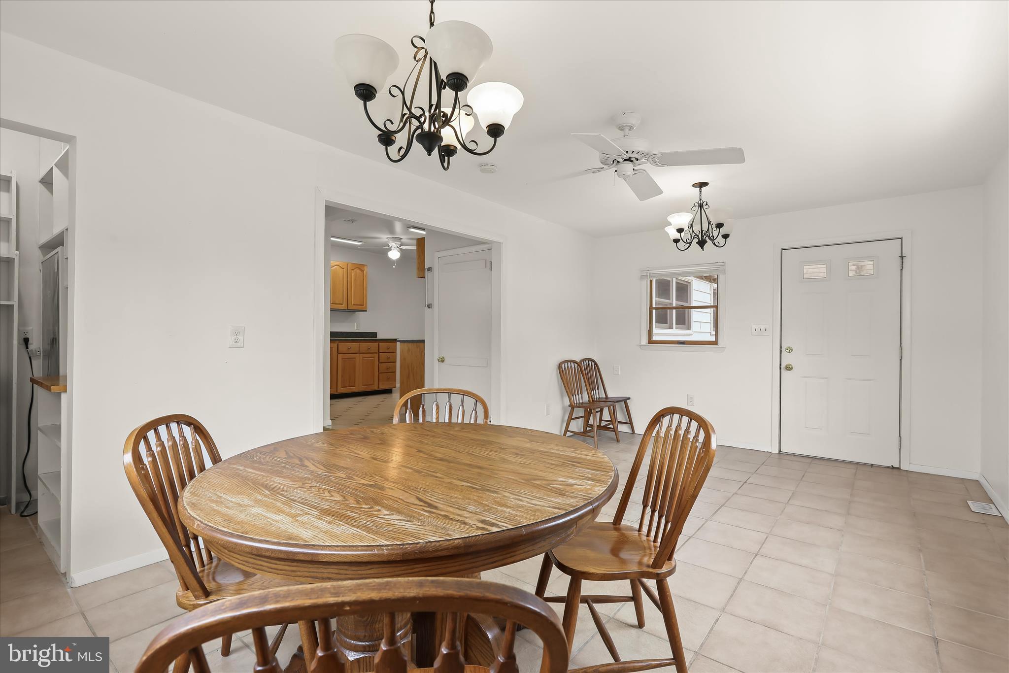 COLONIAL ACRES - Residential