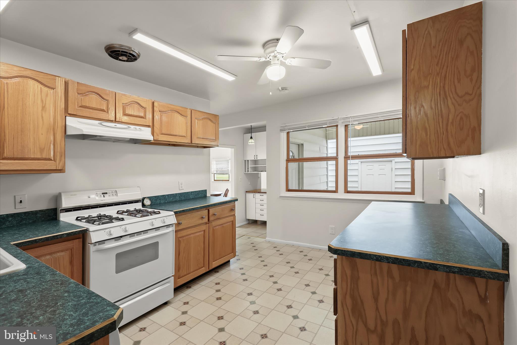 COLONIAL ACRES - Residential