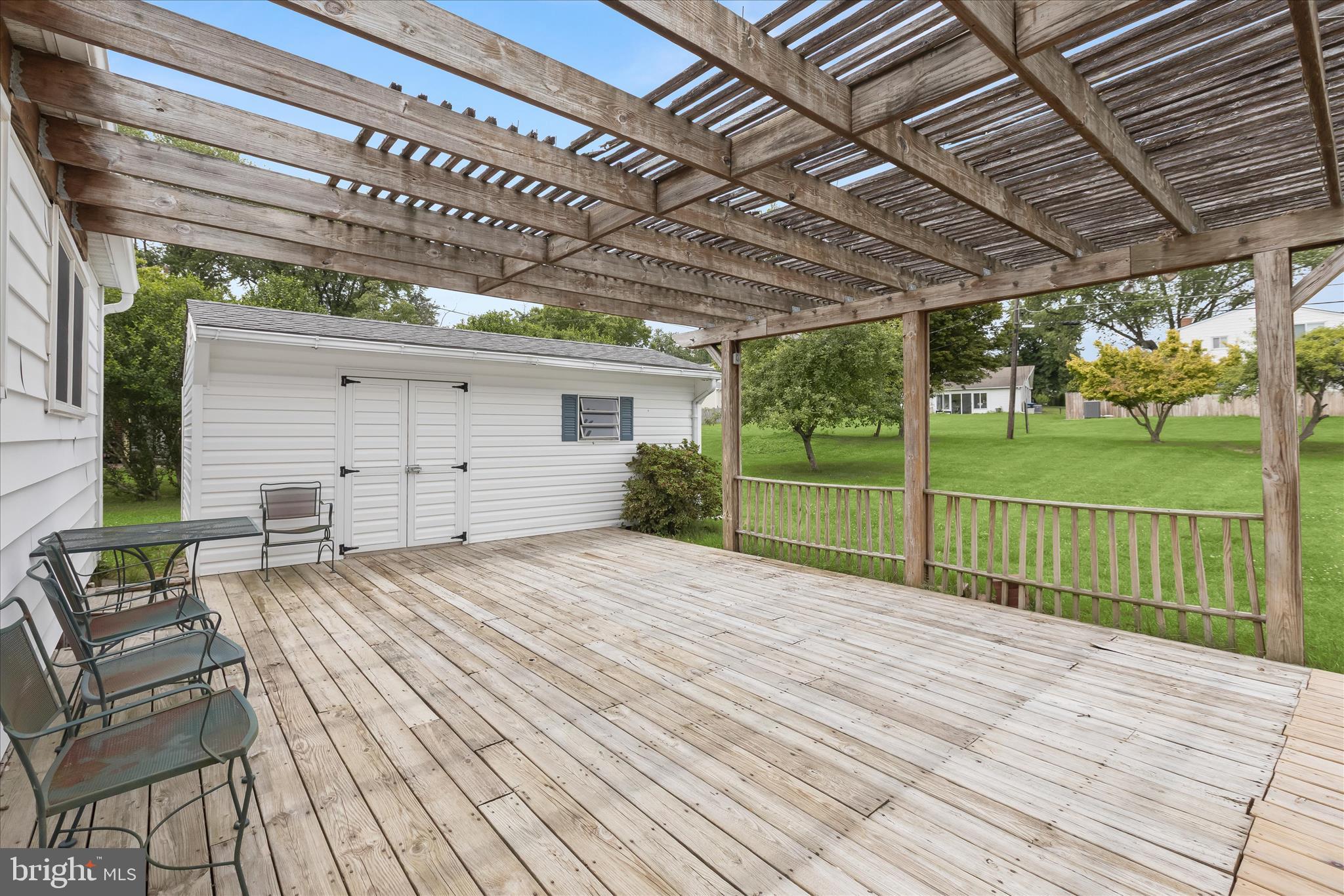 COLONIAL ACRES - Residential