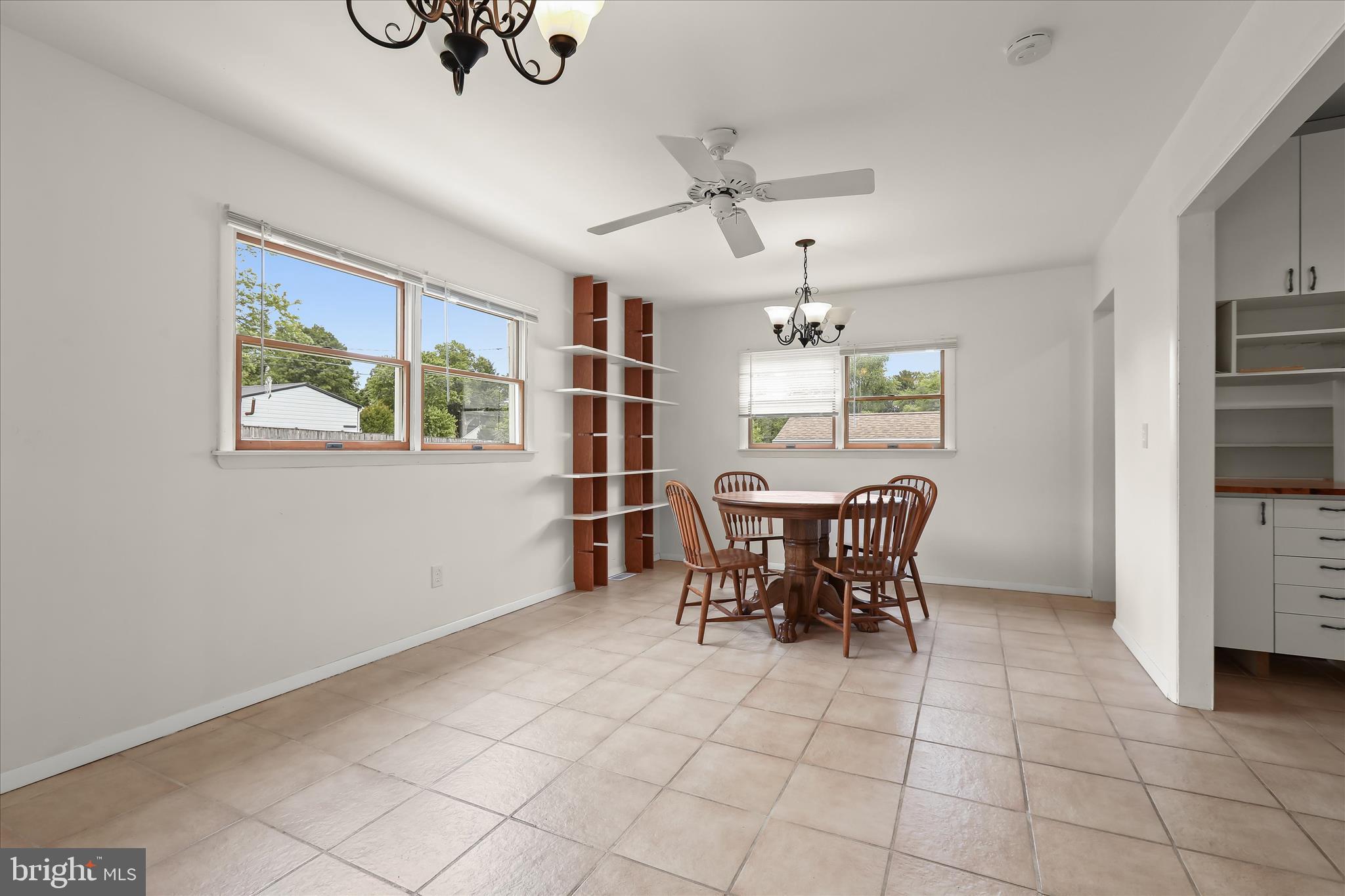 COLONIAL ACRES - Residential