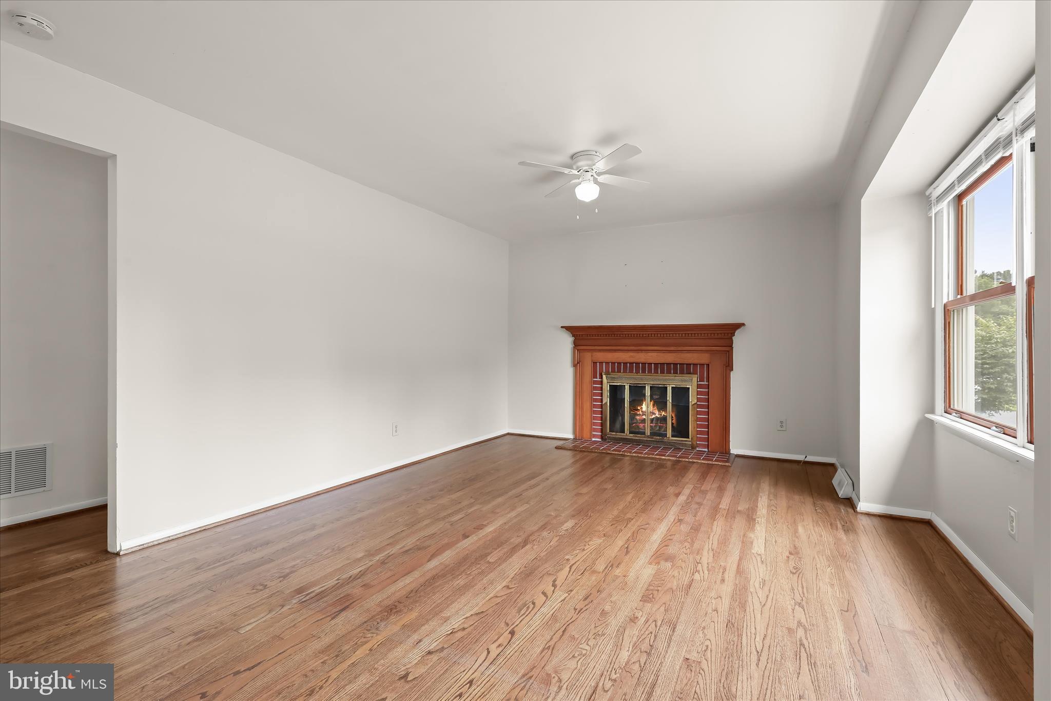 COLONIAL ACRES - Residential
