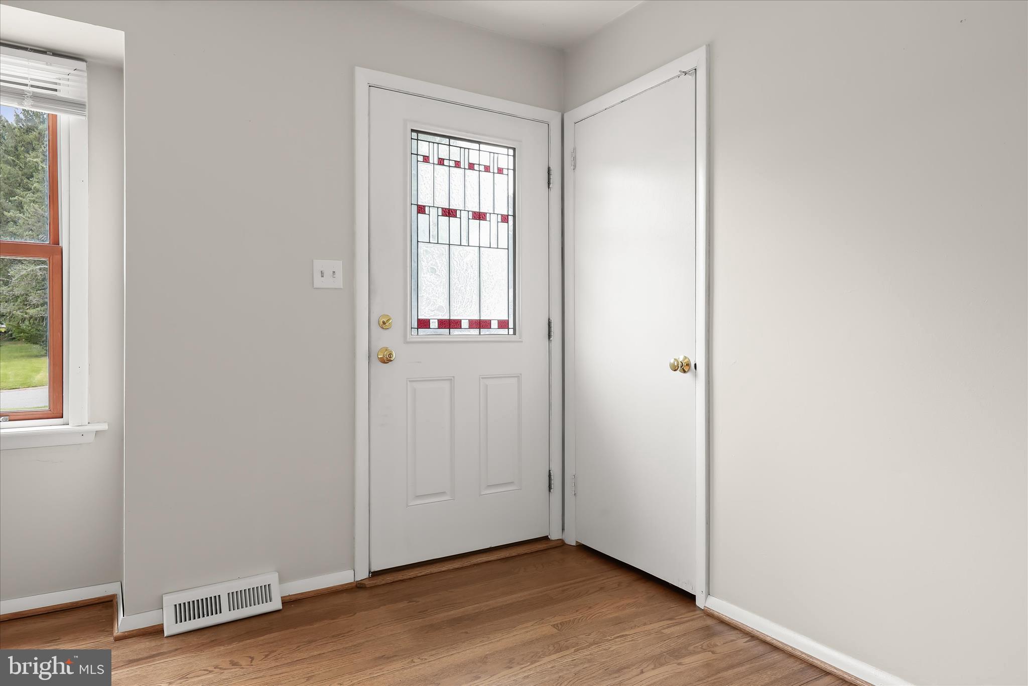 COLONIAL ACRES - Residential