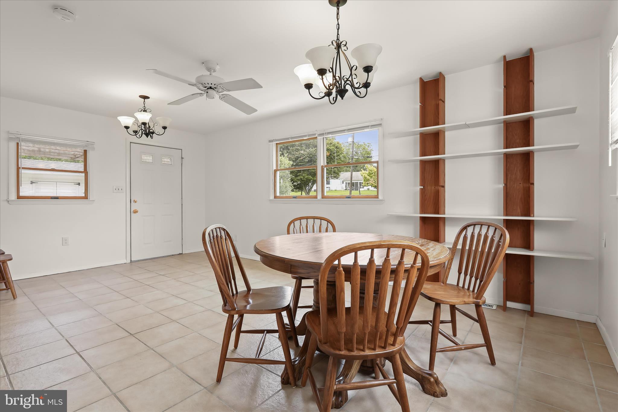 COLONIAL ACRES - Residential