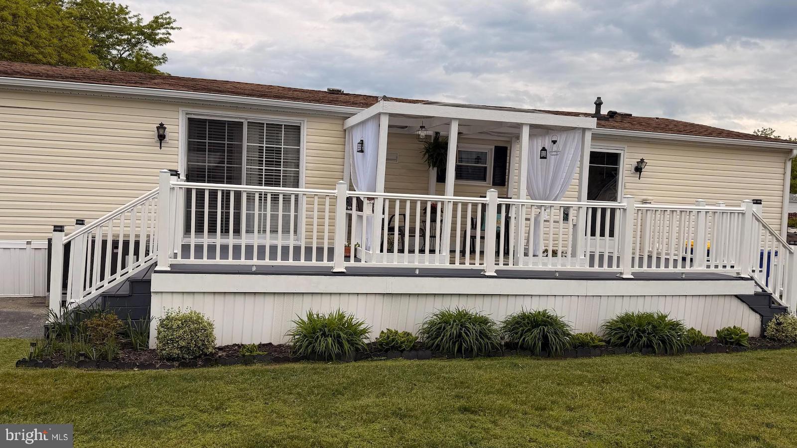 RIDGEWOOD MHP - Residential