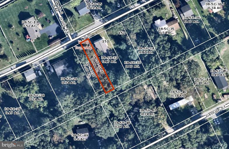 Offered for sale is a vacant lot at 924 Lafayette St in Coatesville. This lot is .09 acres. Buyer/Buyer's agent to verify dimensions and contact township with inquiries regarding land usage.