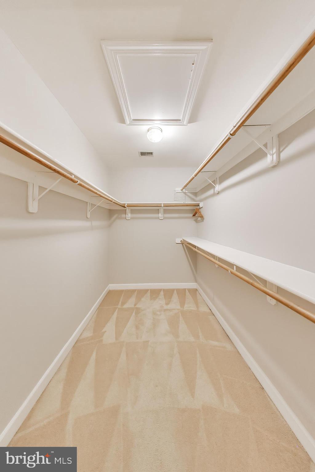 KIDWELL TOWNS - Residential