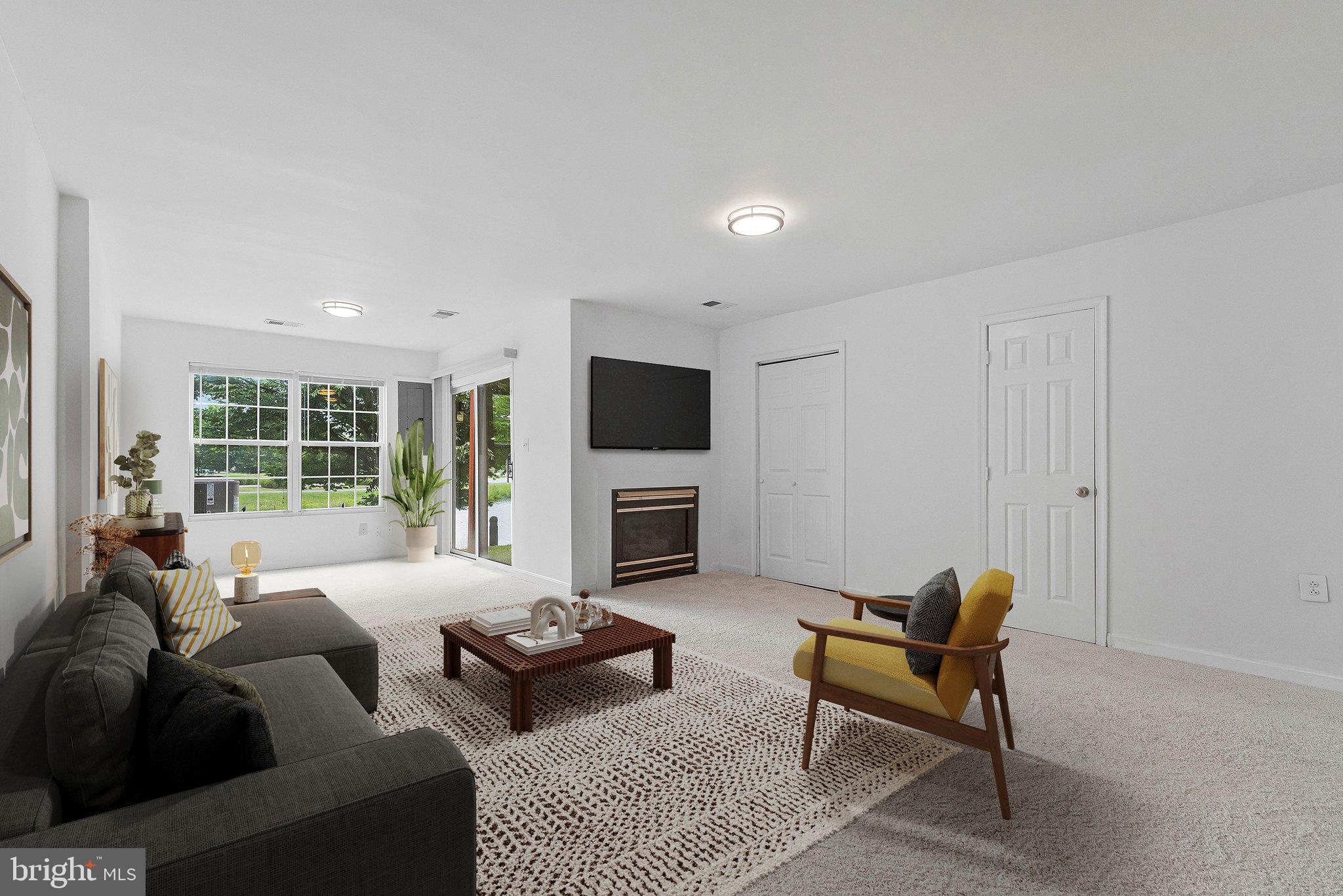 ASHBURN VILLAGE - Residential