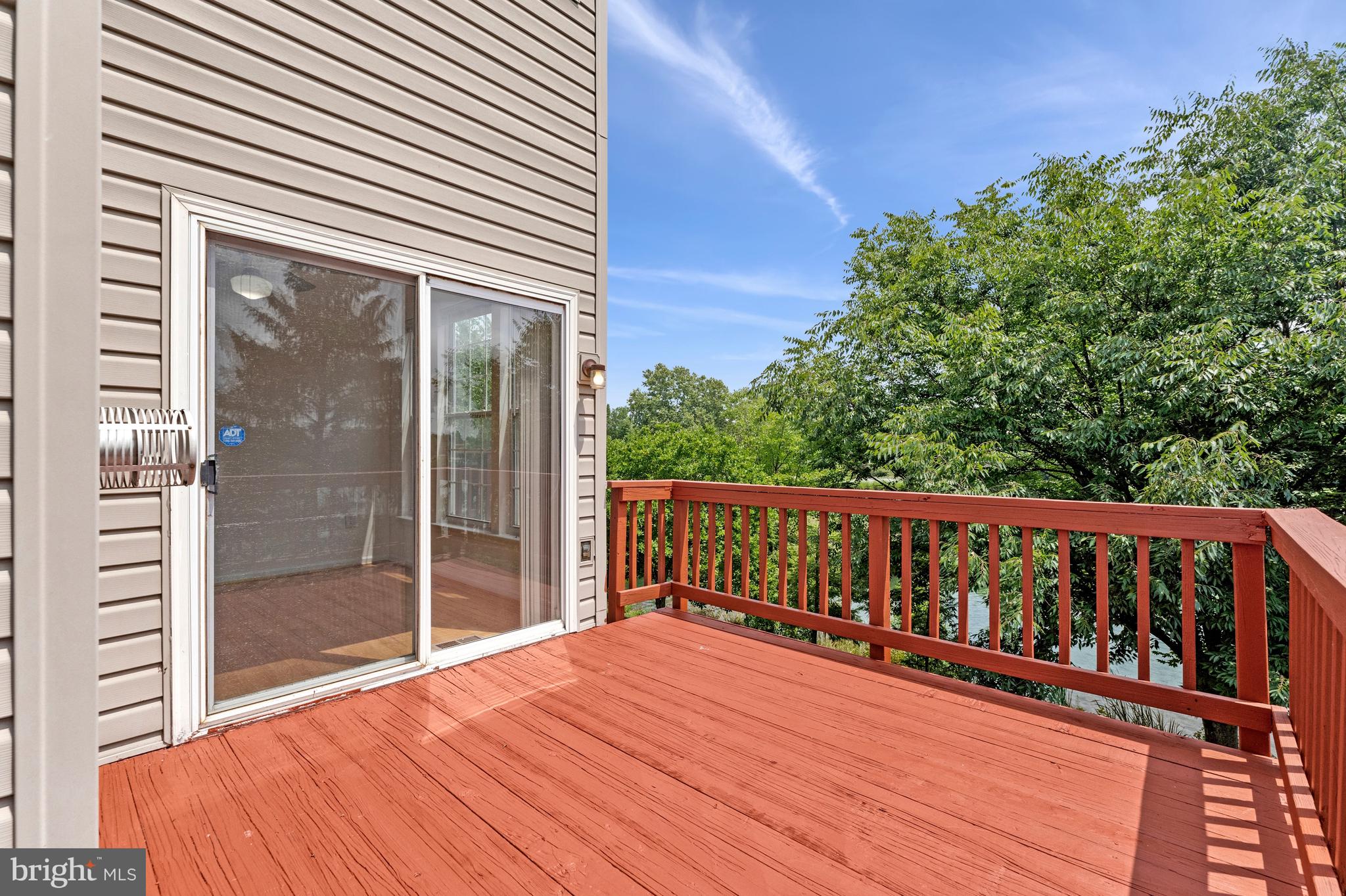 ASHBURN VILLAGE - Residential