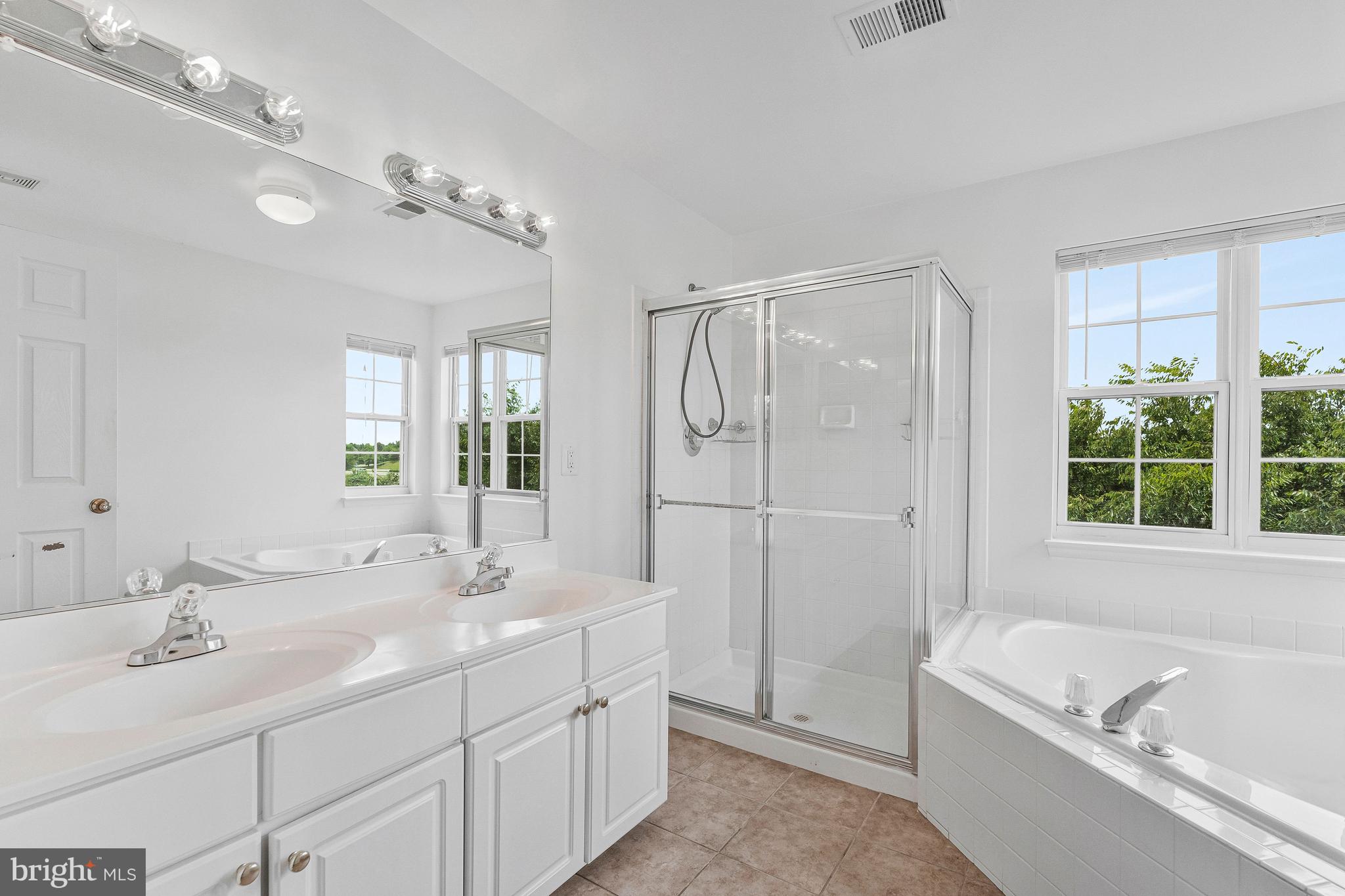ASHBURN VILLAGE - Residential