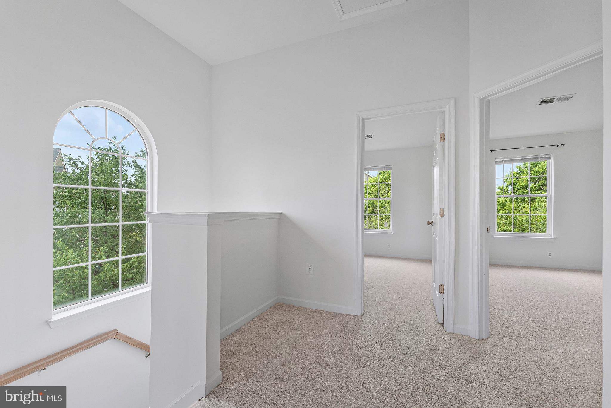 ASHBURN VILLAGE - Residential