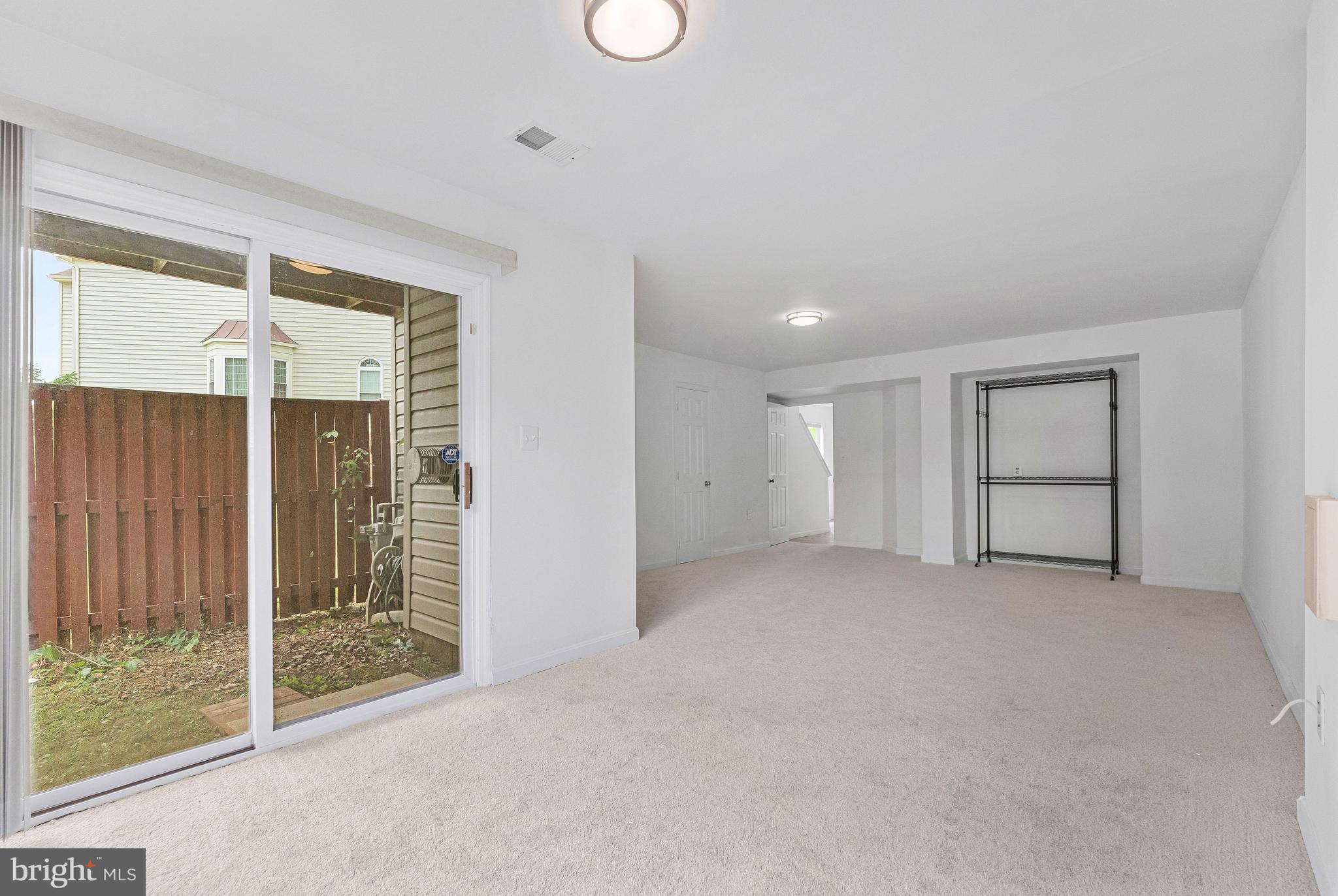 ASHBURN VILLAGE - Residential