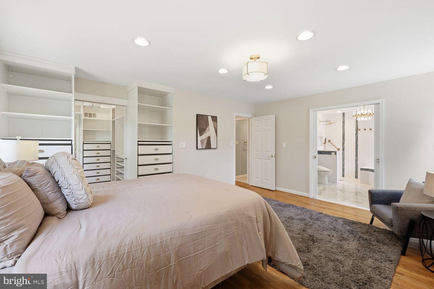 GLENFIELD MANOR - Residential