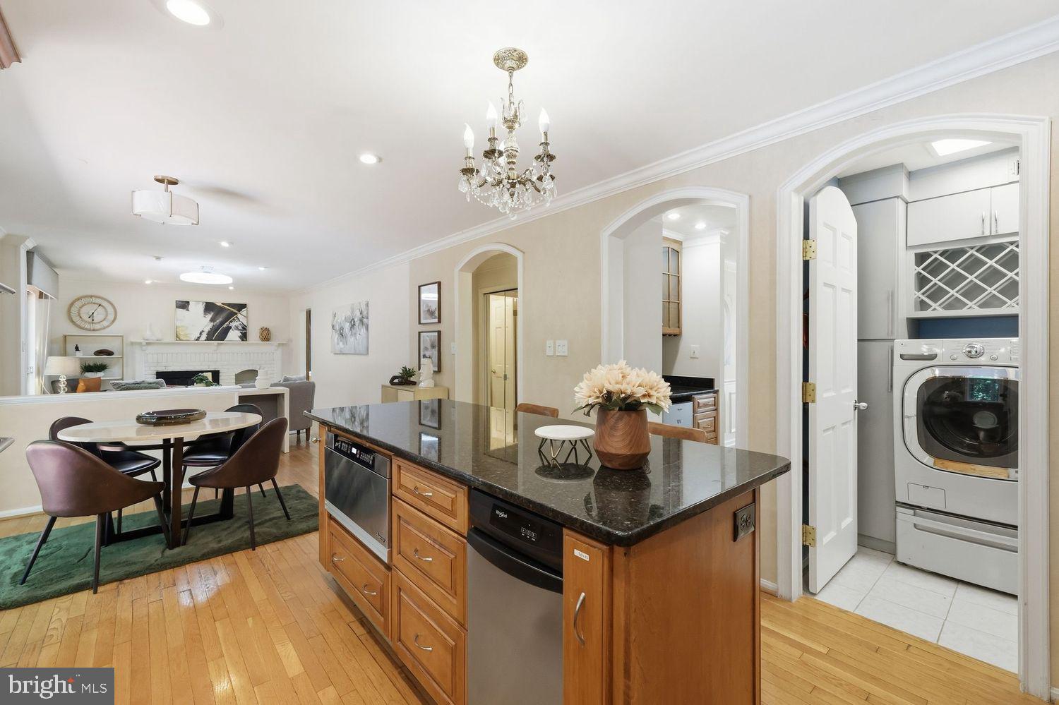 GLENFIELD MANOR - Residential