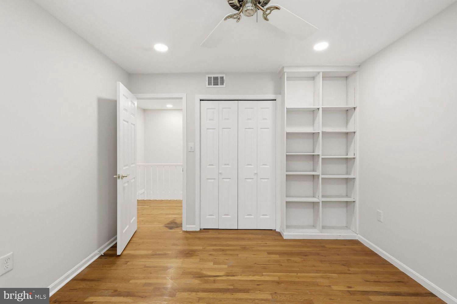 GLENFIELD MANOR - Residential