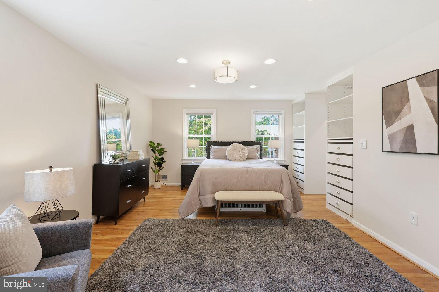 GLENFIELD MANOR - Residential