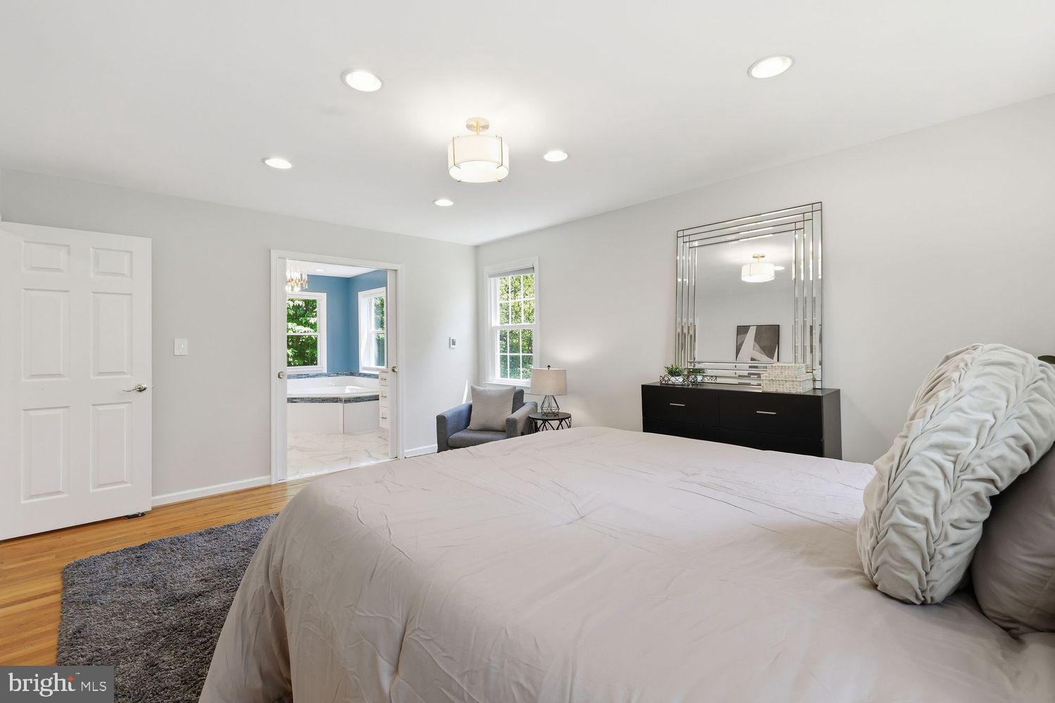 GLENFIELD MANOR - Residential