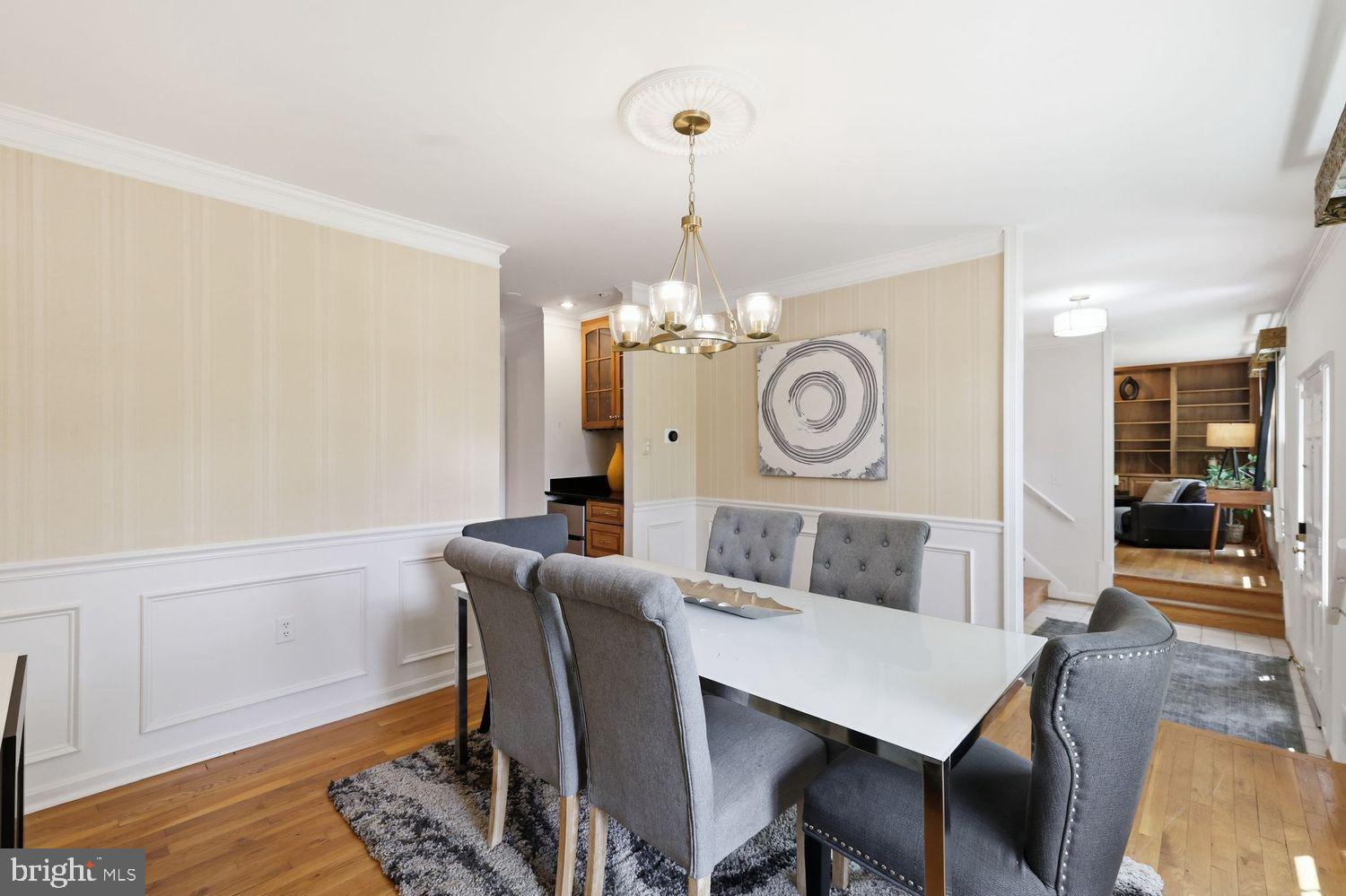 GLENFIELD MANOR - Residential