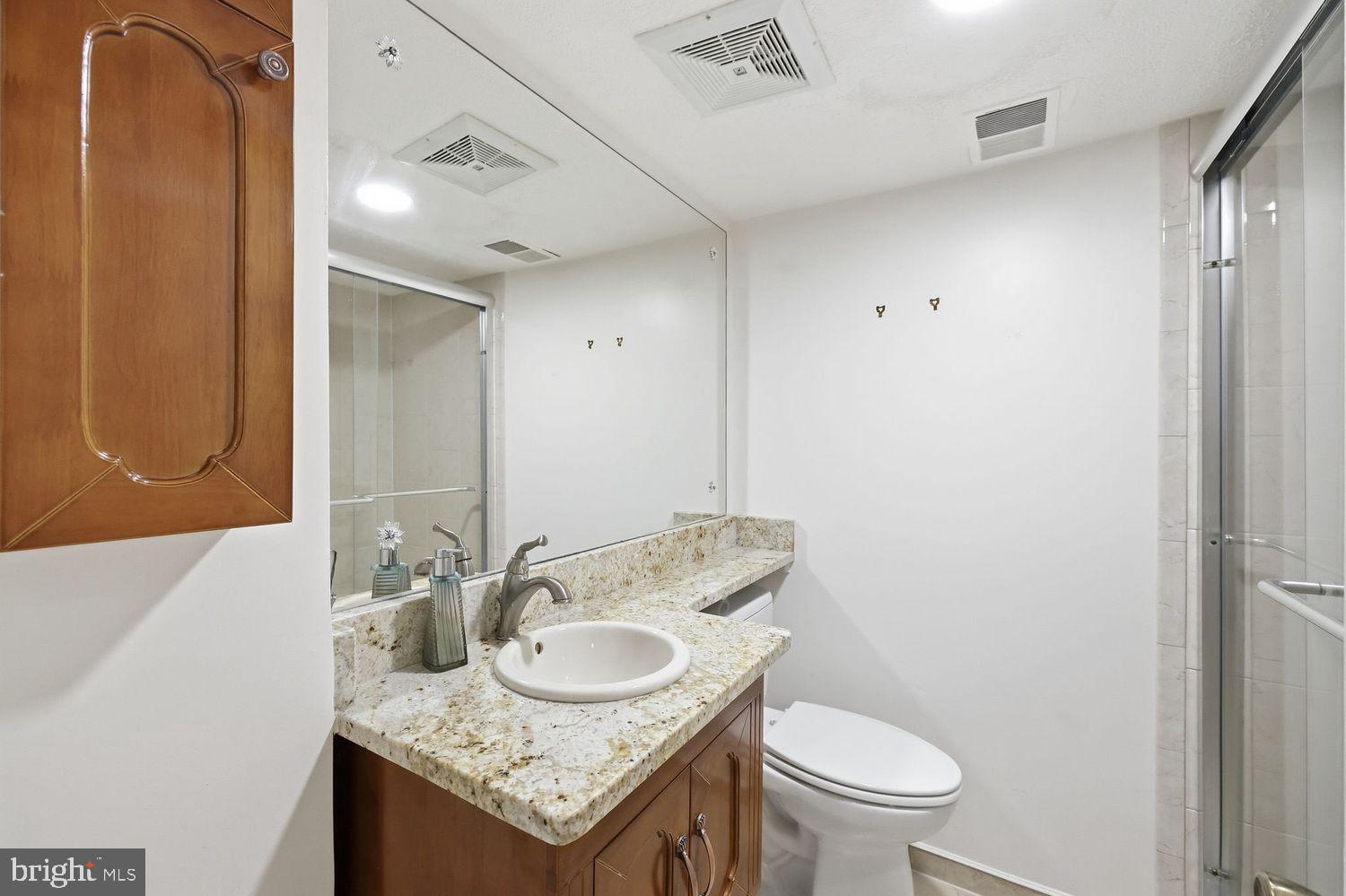 GLENFIELD MANOR - Residential