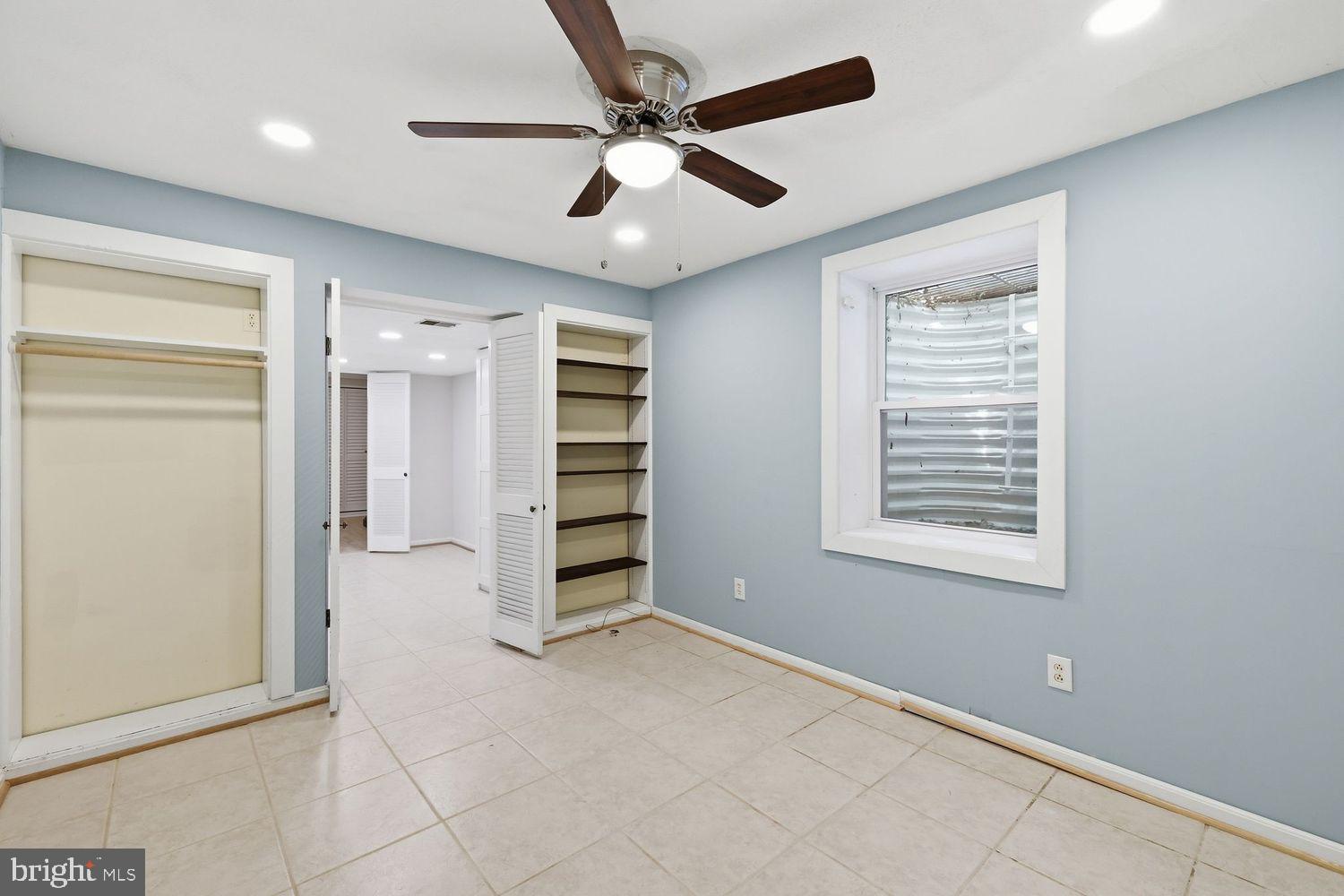 GLENFIELD MANOR - Residential