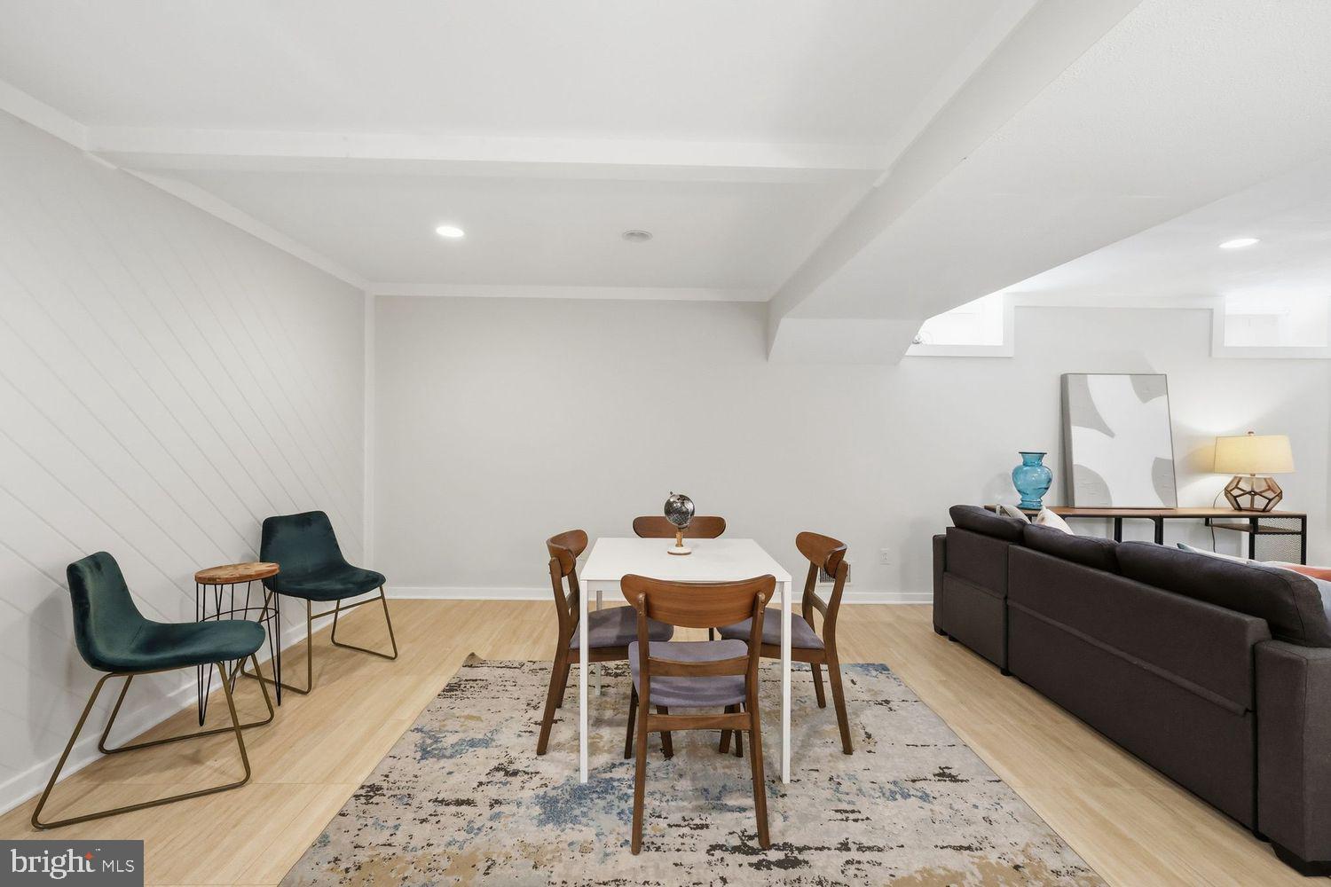 GLENFIELD MANOR - Residential
