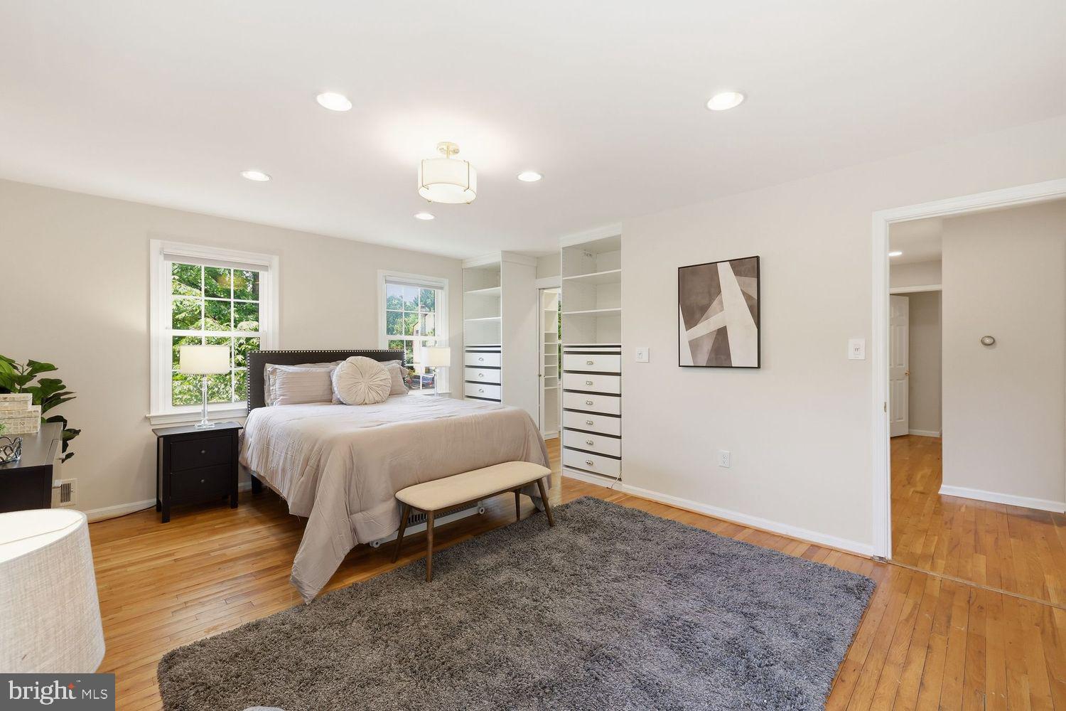 GLENFIELD MANOR - Residential