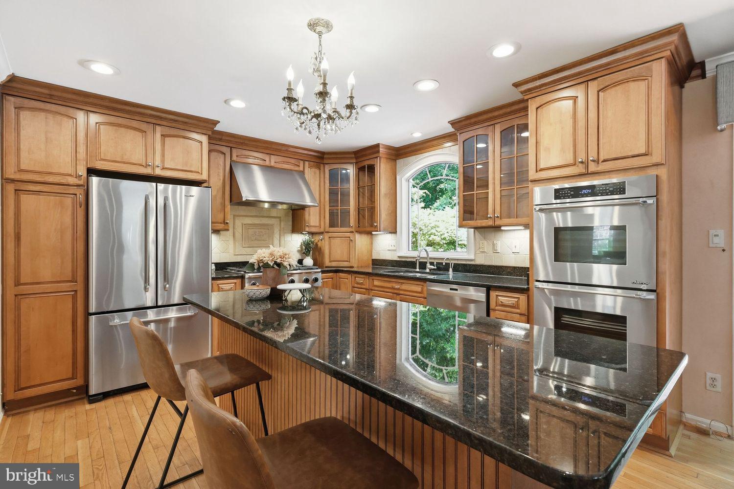 GLENFIELD MANOR - Residential