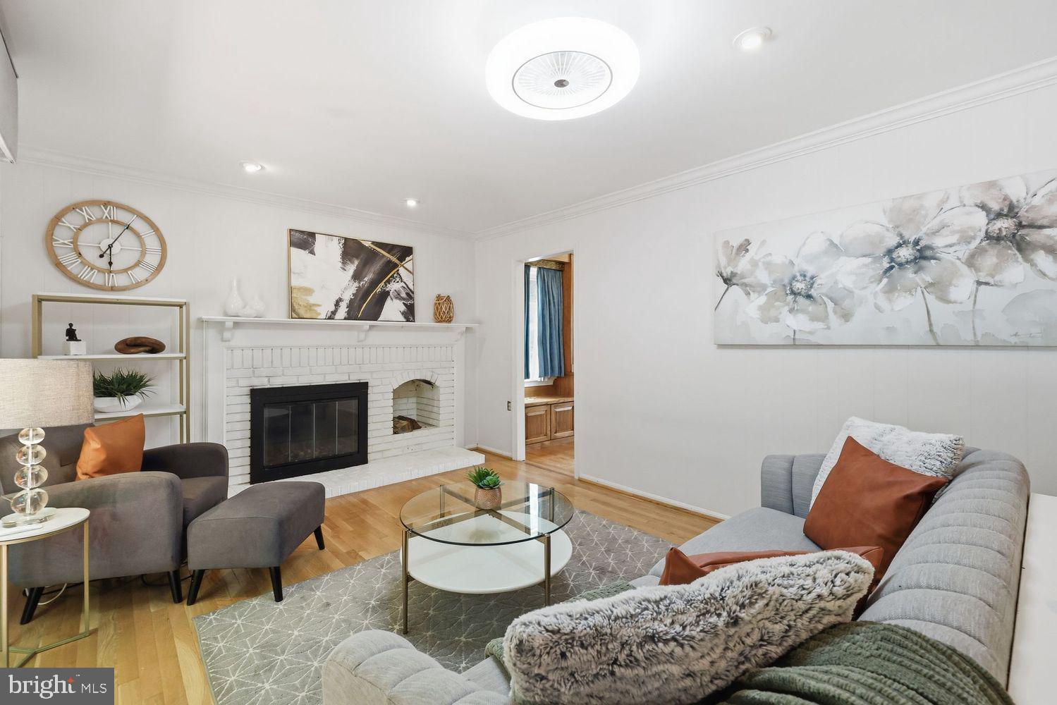 GLENFIELD MANOR - Residential
