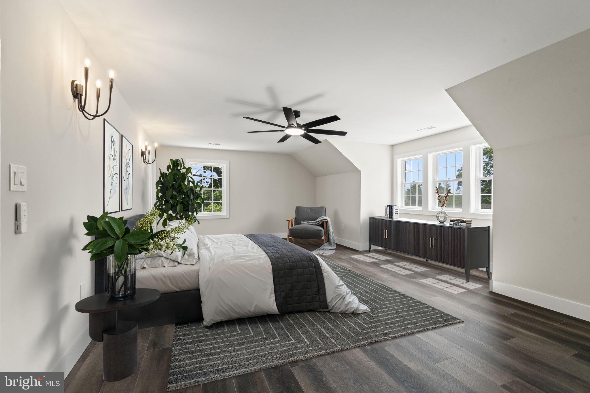 KING OF PRUSSIA - Residential