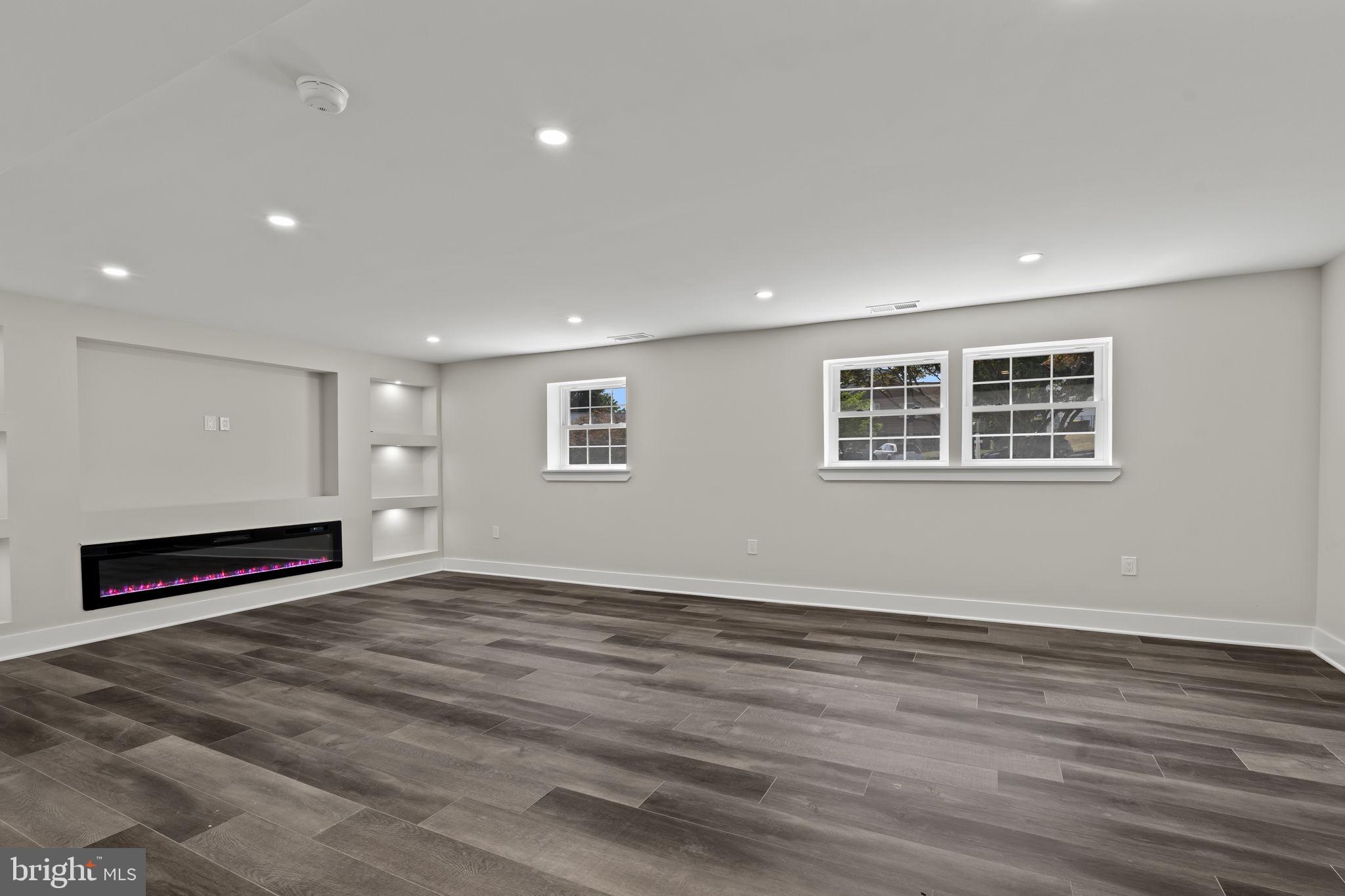 KING OF PRUSSIA - Residential