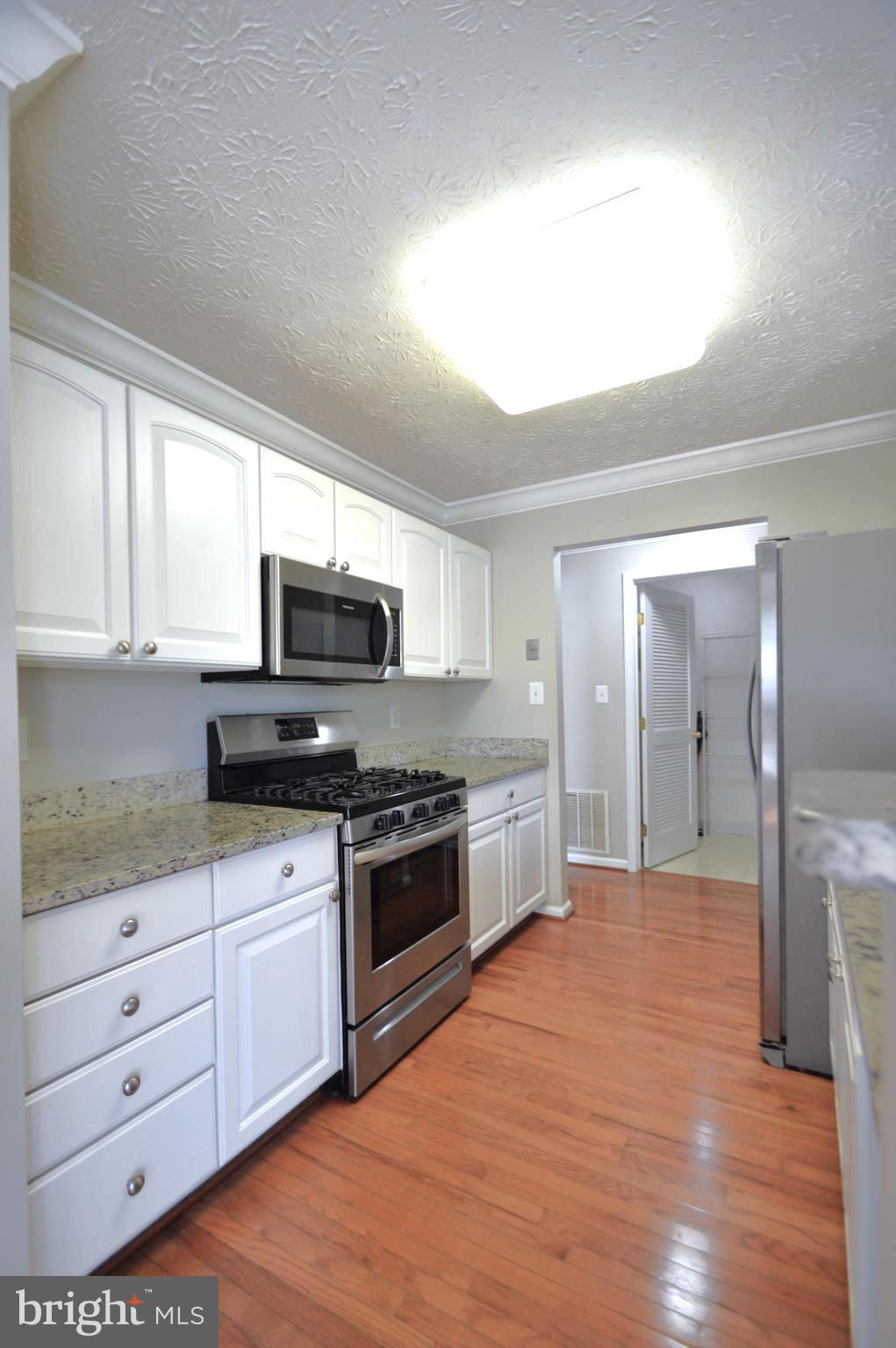 PINEY ORCHARD - Residential