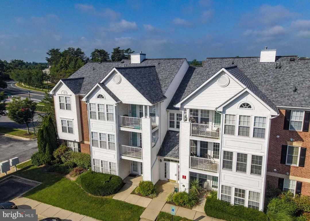 PINEY ORCHARD - Residential