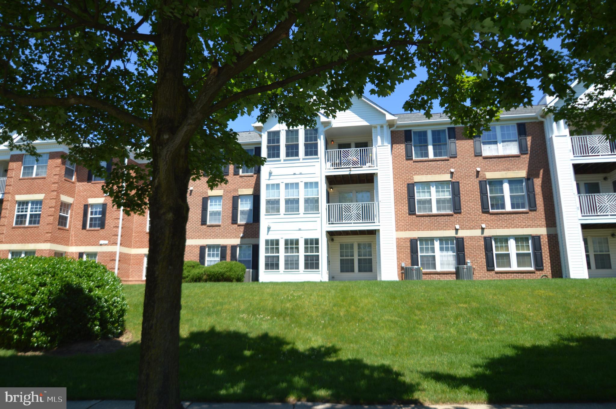 PINEY ORCHARD - Residential