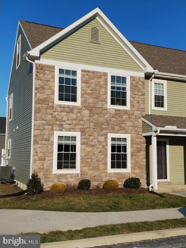 Luxury end unit townhome now available in the North Cornwall, Trailside Community! Great location with nearby parks, schools and recreation! Well maintained 3 bedroom, 2.5 bath townhome with a master suite and one car garage as well as off street parking! Check out everything this community has to offer! Landlord paid HOA includes lawn maintenance, snow removal and trash as well as a community clubhouse that provides a exercise area and an inground swimming pool! Owner provided appliances include: range/oven, refrigerator, dishwasher & microwave, as well as the washer and dryer! All this conveniently located near Hershey, Harrisburg, Lancaster & Lititz!