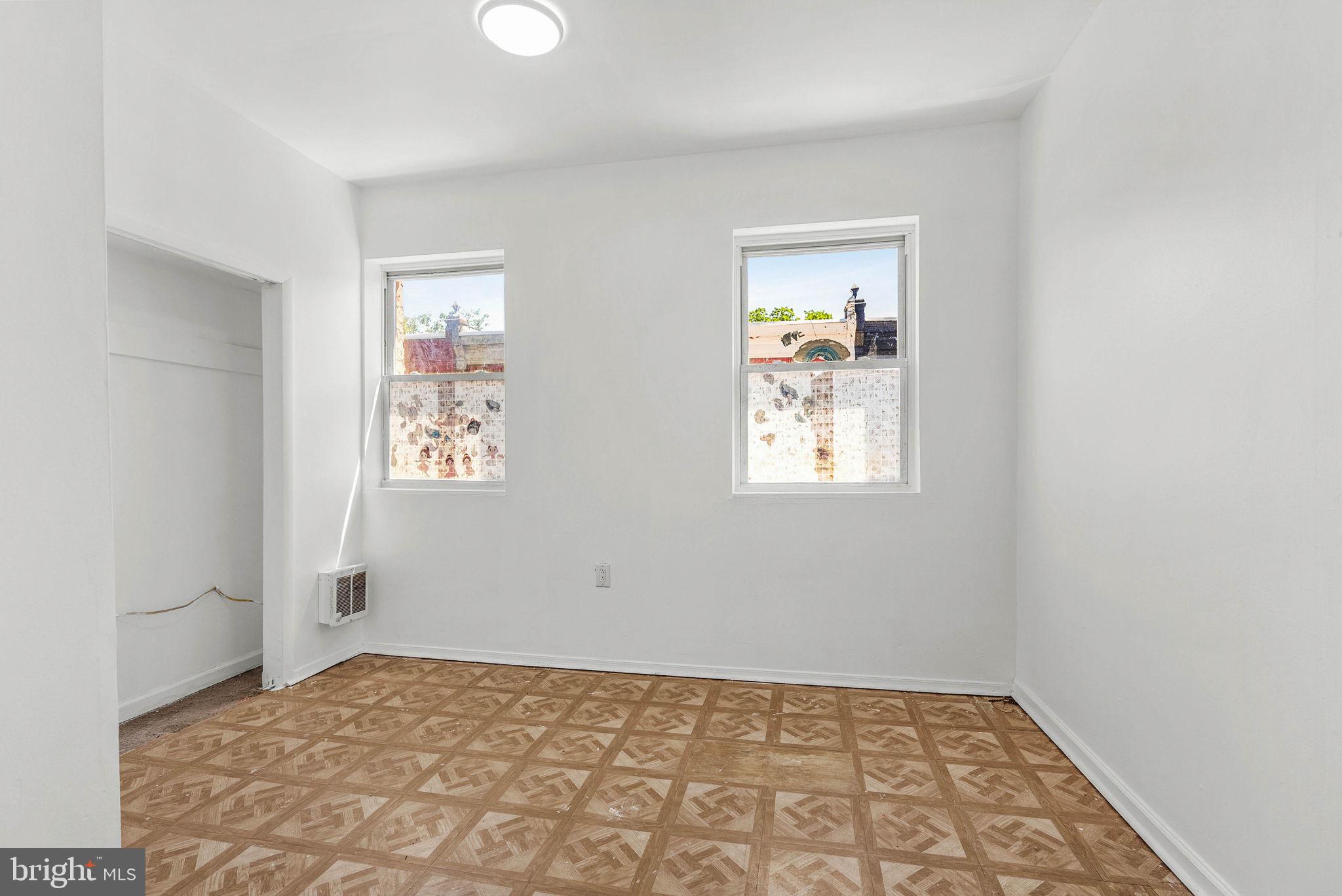 LOGAN - Residential