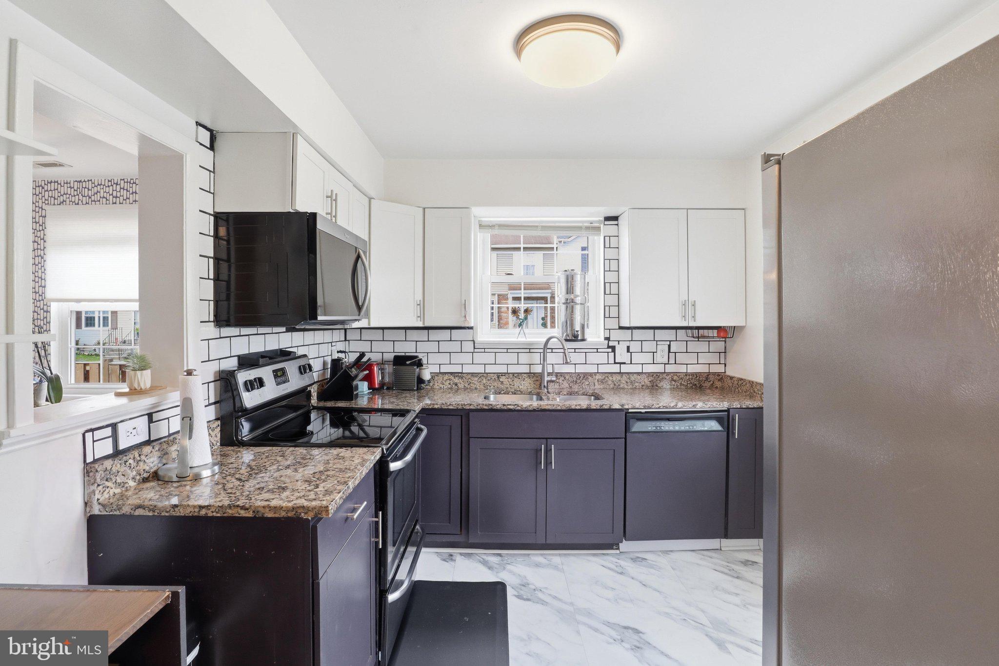 WILLIAMSTOWN - Residential