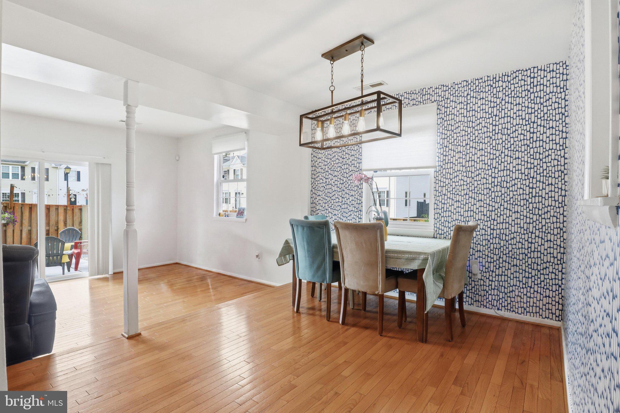 WILLIAMSTOWN - Residential