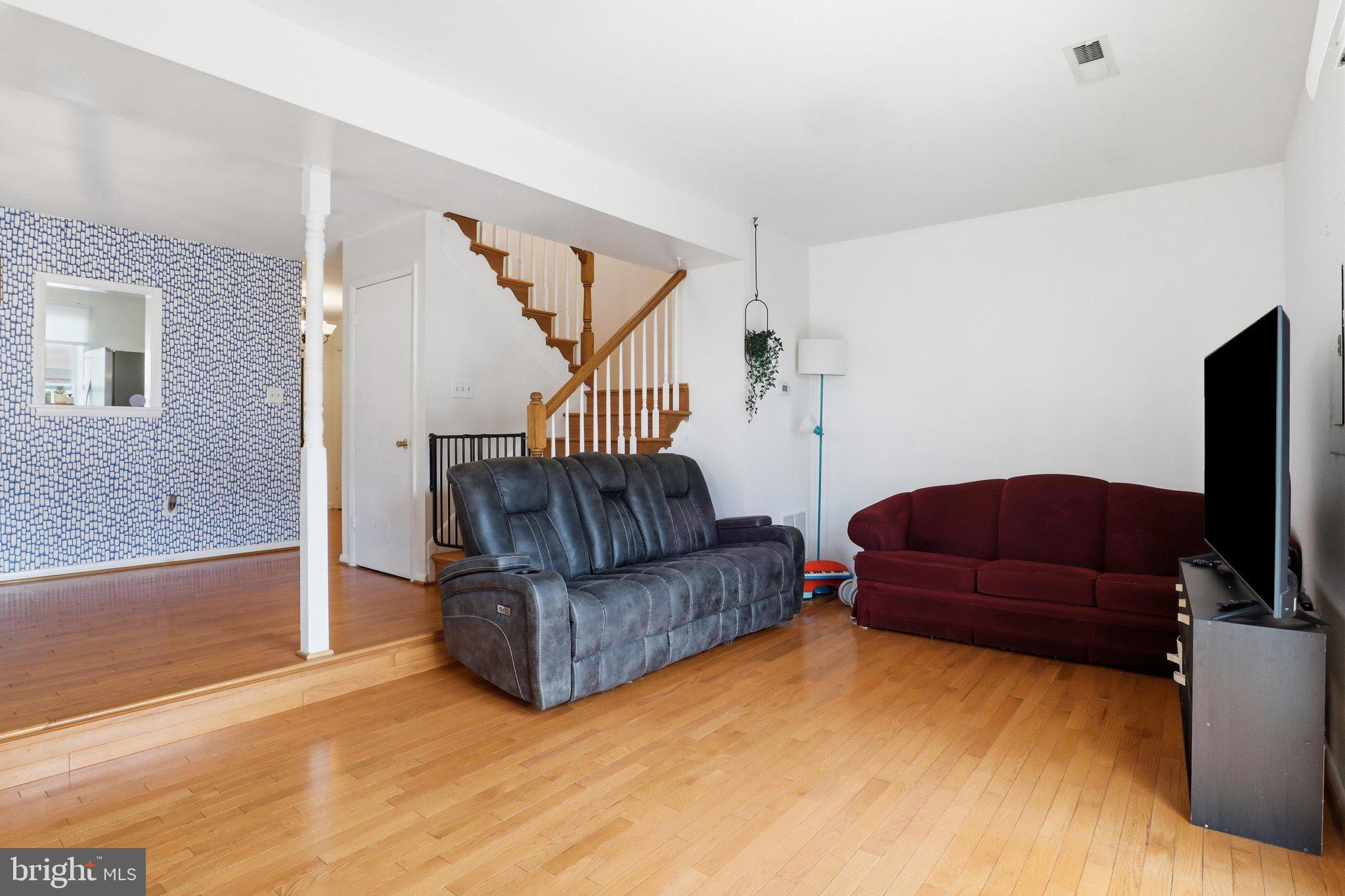WILLIAMSTOWN - Residential