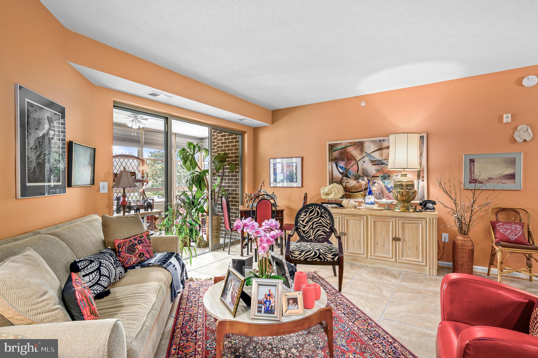 LANSDOWNE WOODS - Residential