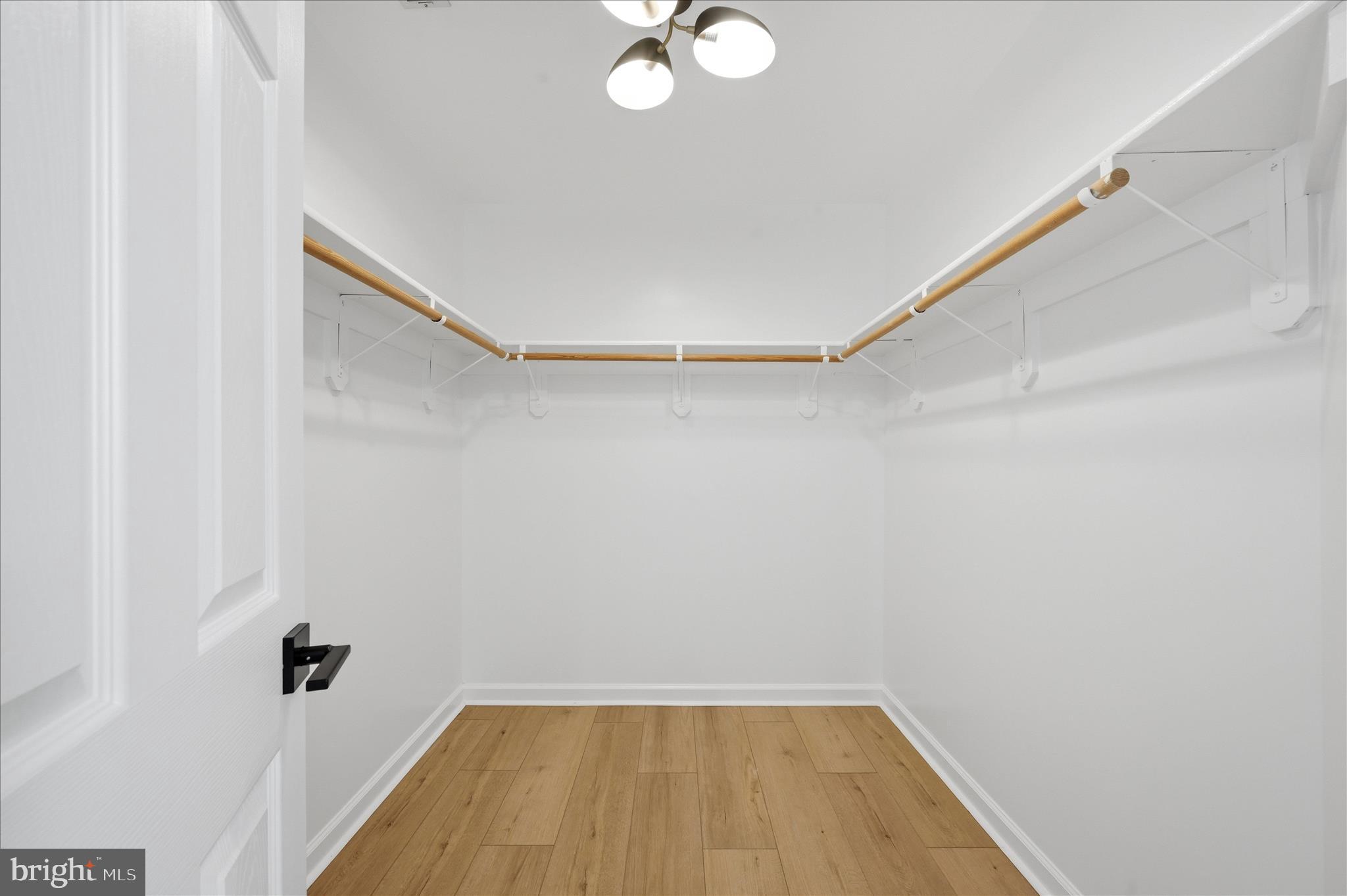 EASTLAND - Residential