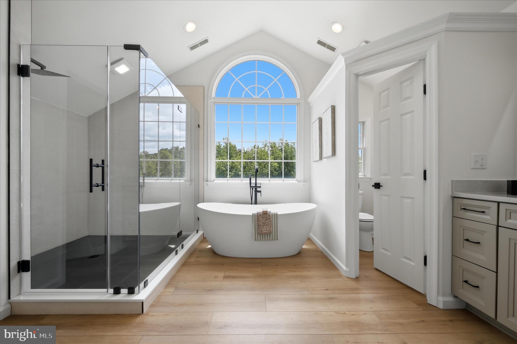 EASTLAND - Residential