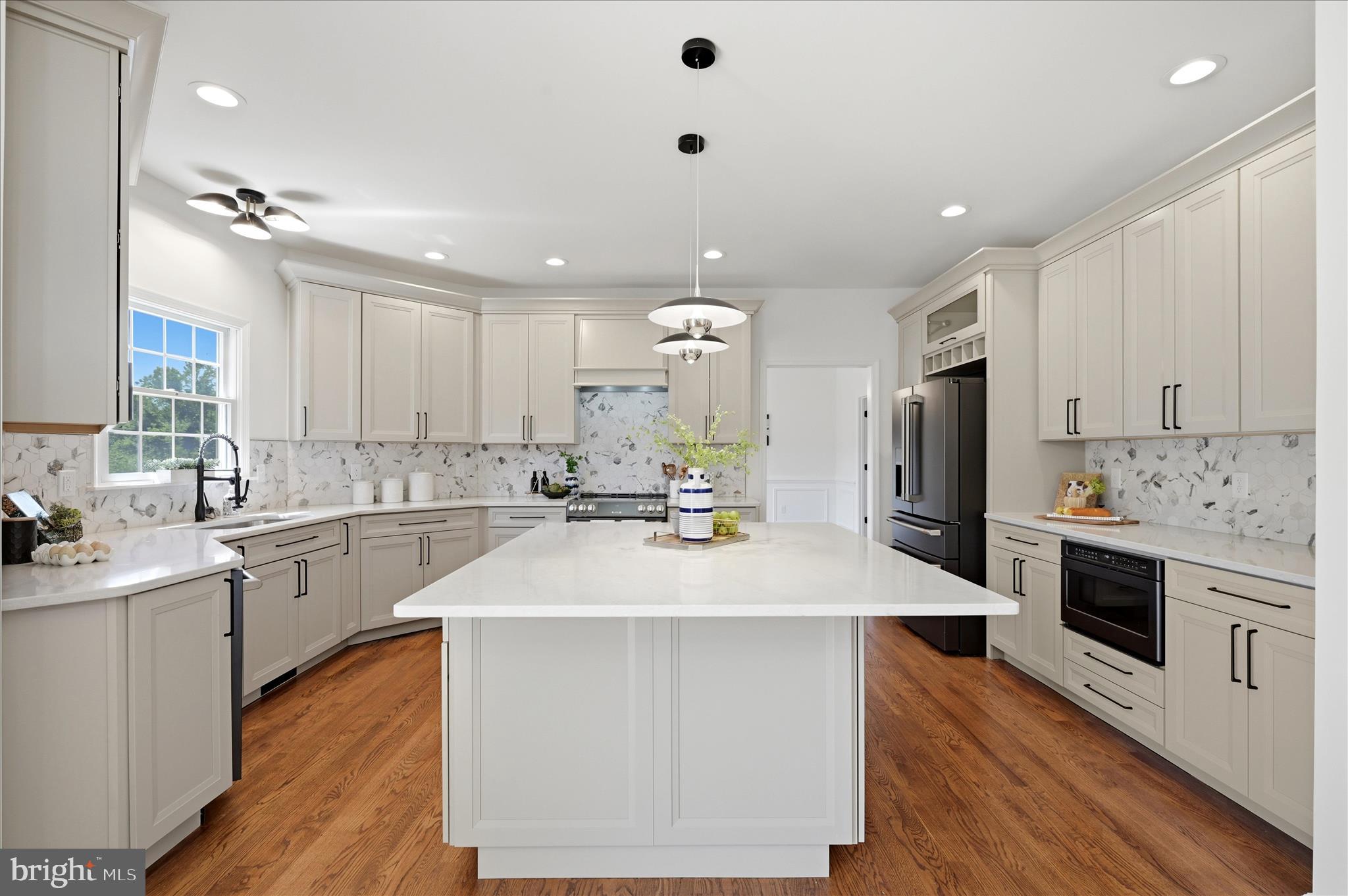 EASTLAND - Residential